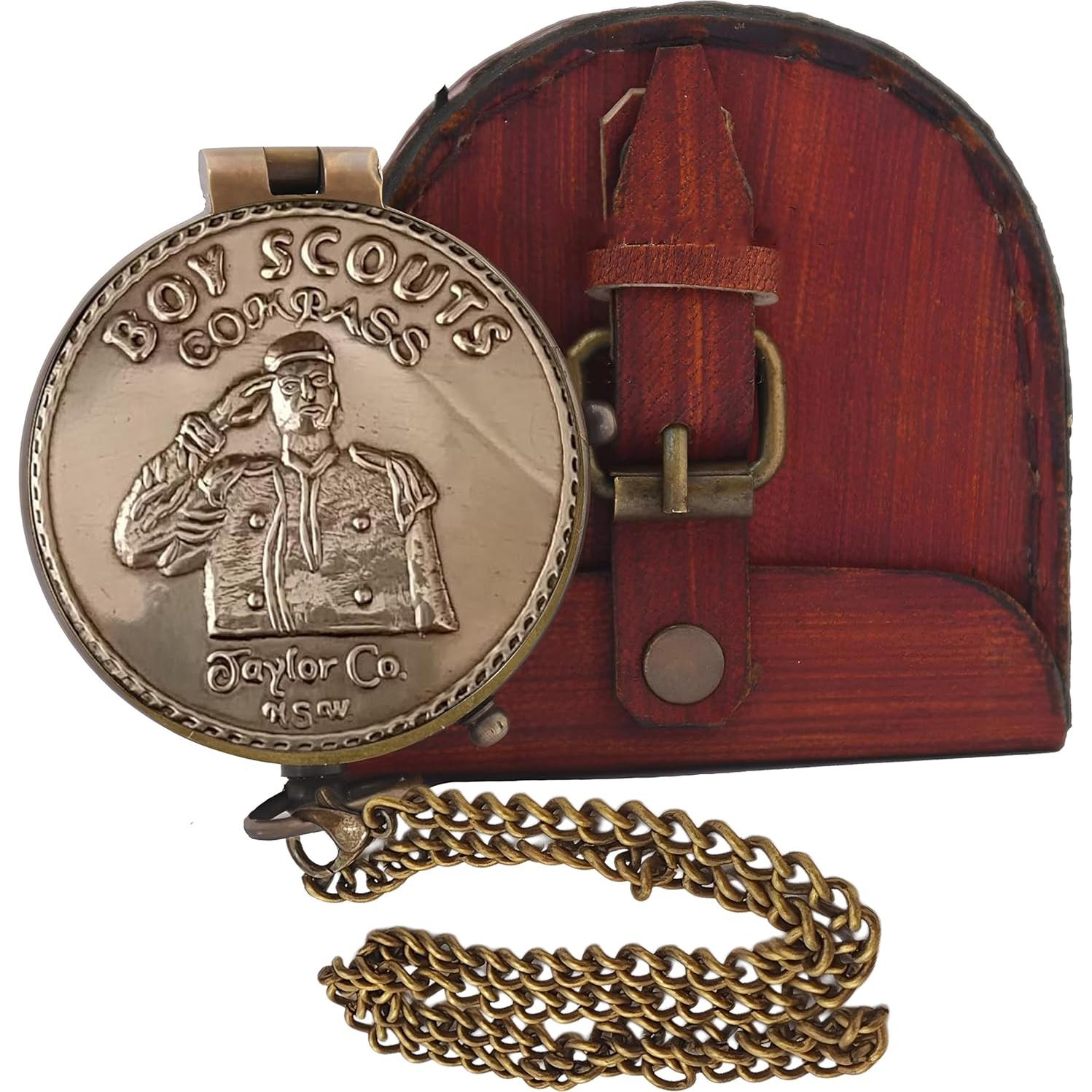 Brújula Scout WOANIN Grabada con Juramento y Caja de Cuero