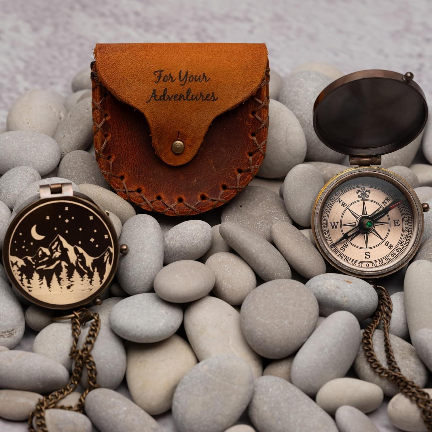 Brújula de Bolsillo Grabada SFdizayn - Latón Antiguo 5 cm