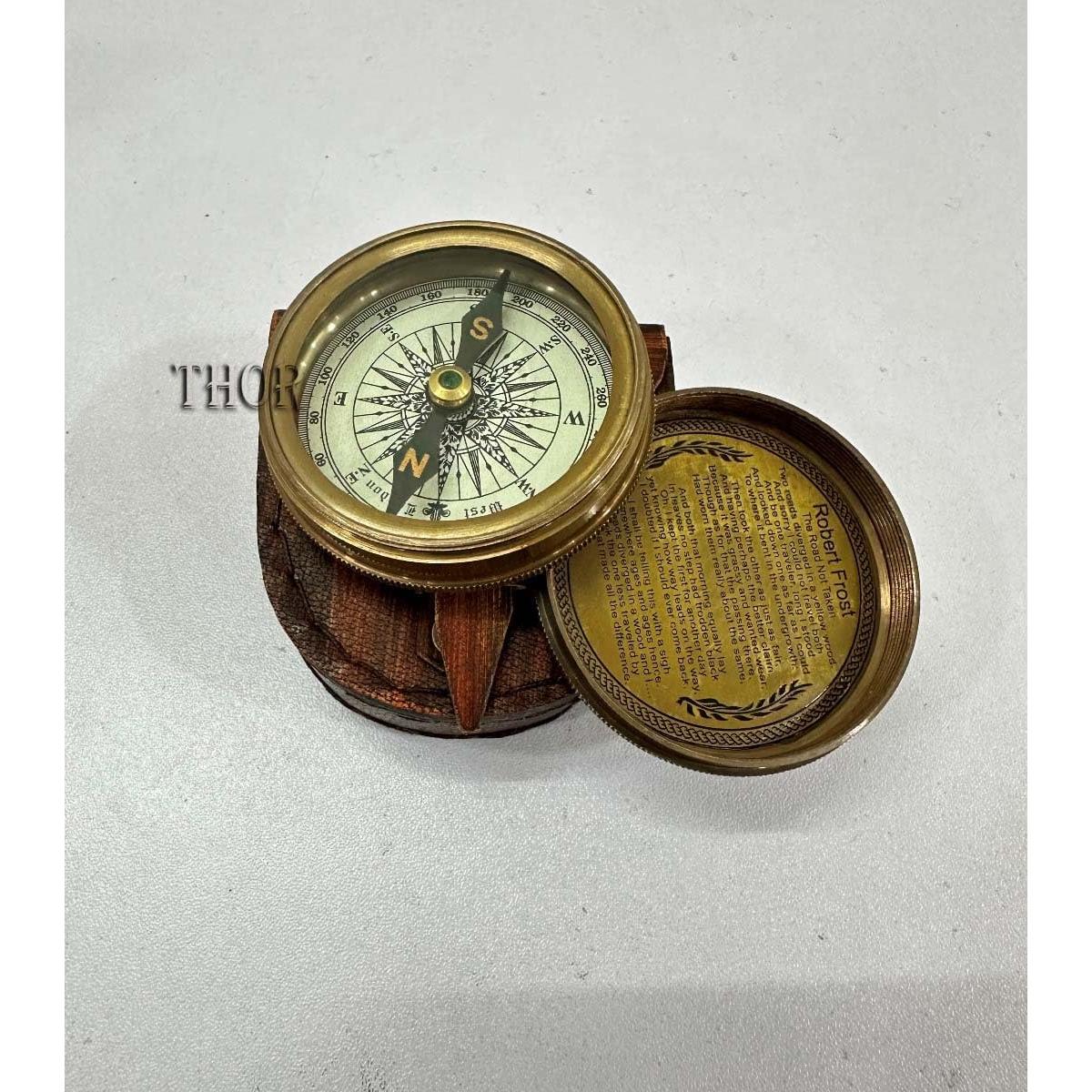 Brújula de bolsillo THOR INSTRUMENTS de latón antiguo con estuche