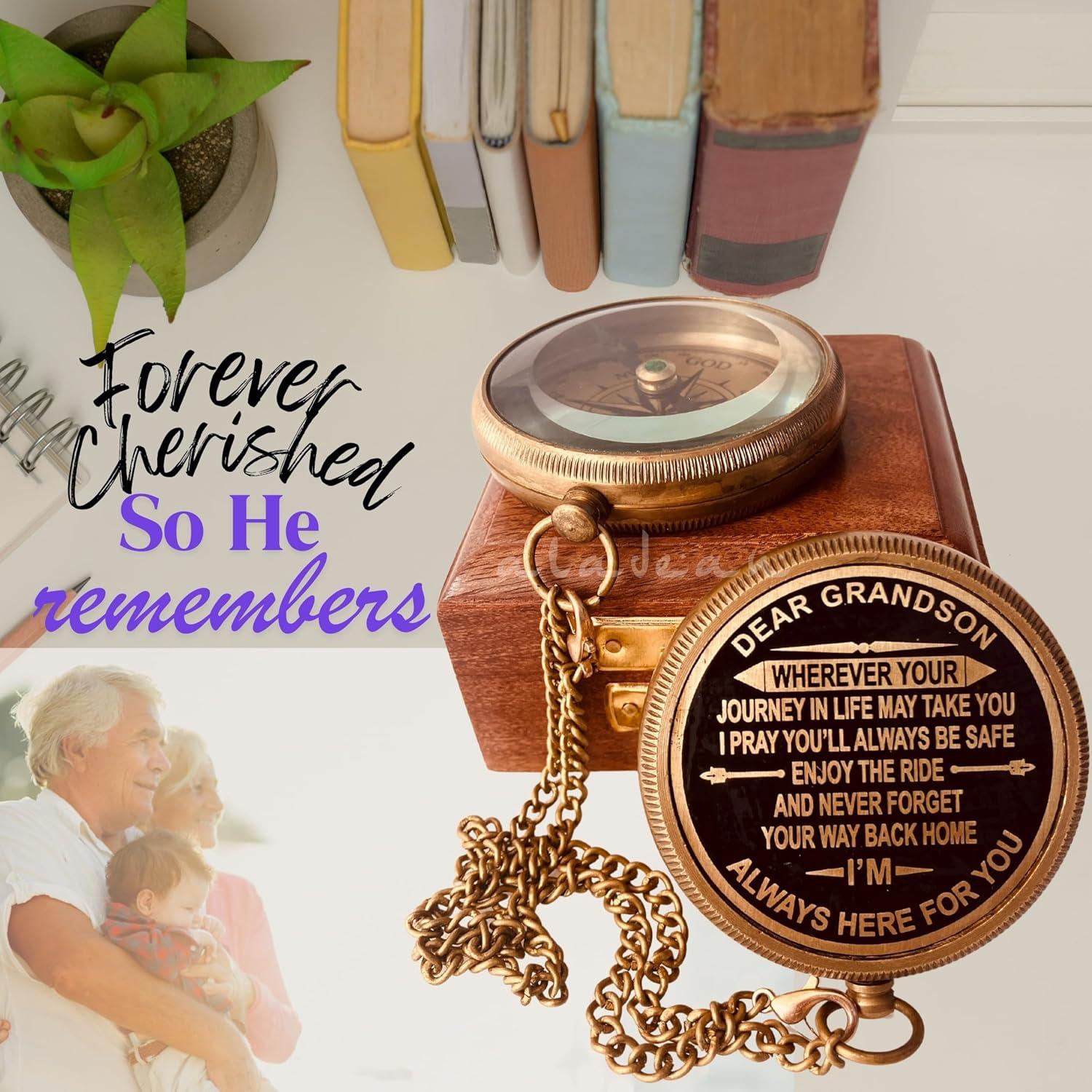 Brújula de Latón ALADEAN para Nieto con Cita Grabada