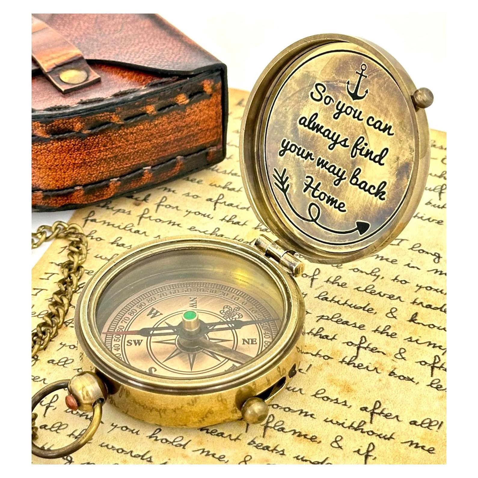 Brújula de Latón Grabada GeekGifts - 6cm x 2cm - Regalo Único