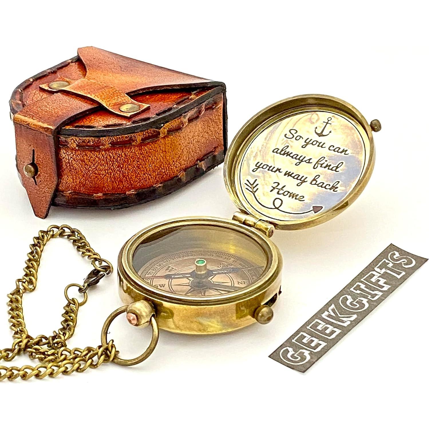 Brújula de Latón Grabada GeekGifts - 6cm x 2cm - Regalo Único