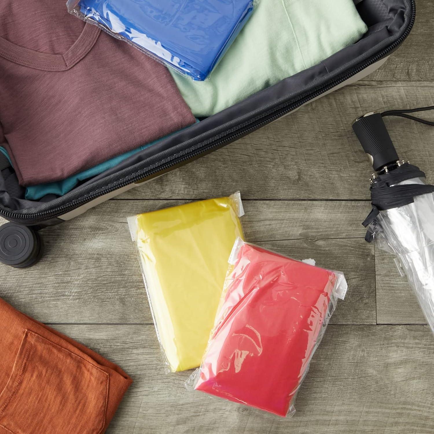 Paquete de 50 Ponchos de Lluvia Desechables Juvale 127x102cm