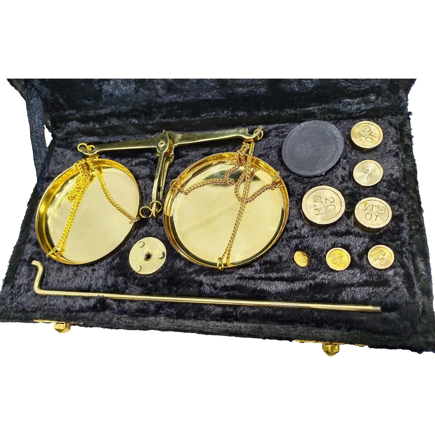 Antigua Balanza de Pesaje Tarazu de Bronce con Pesos - 12.7x22.1cm