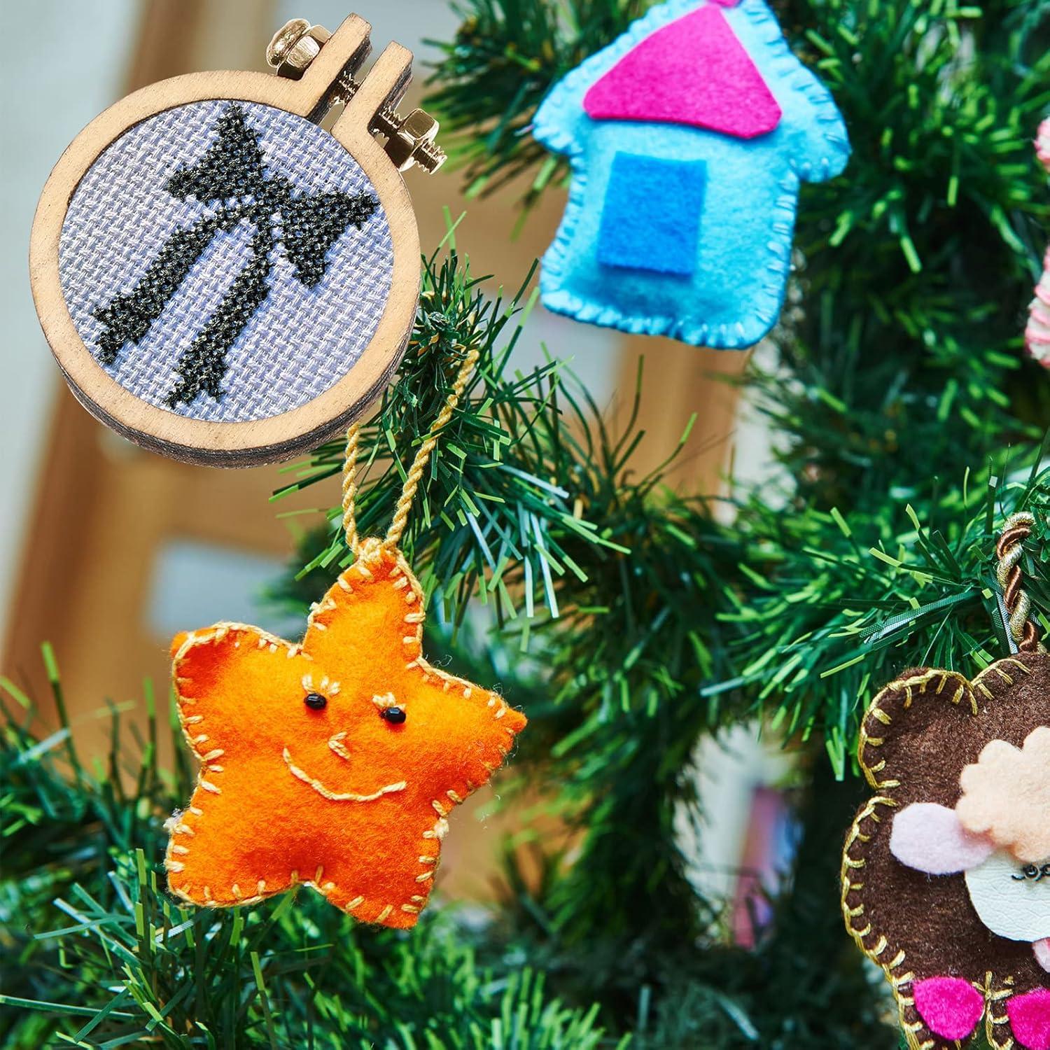 Jetec 60 Mini Aros de Bordado de Madera 3x2.5 cm Ajustables