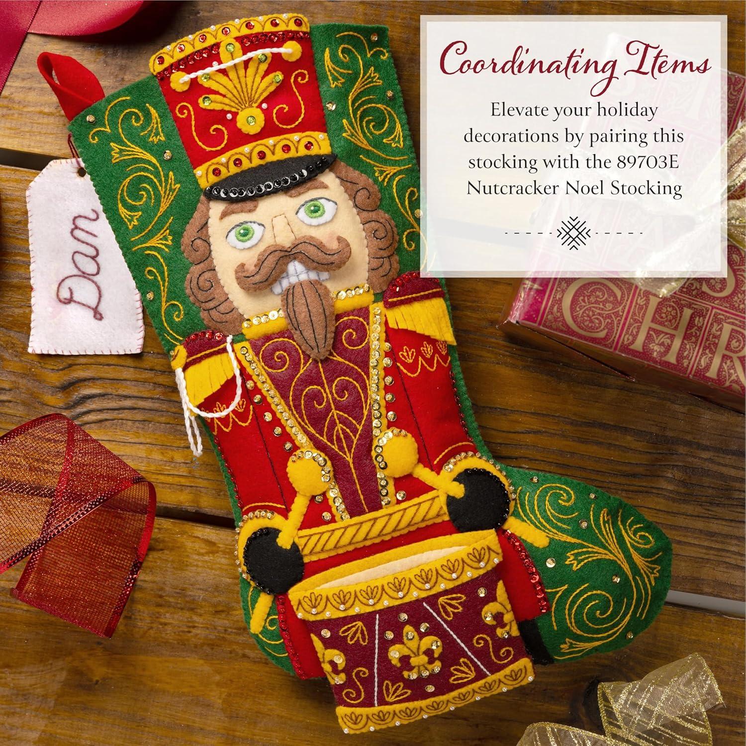 Kit de Colgador de Puerta Bucilla Dúo de Cascanueces 2 Piezas