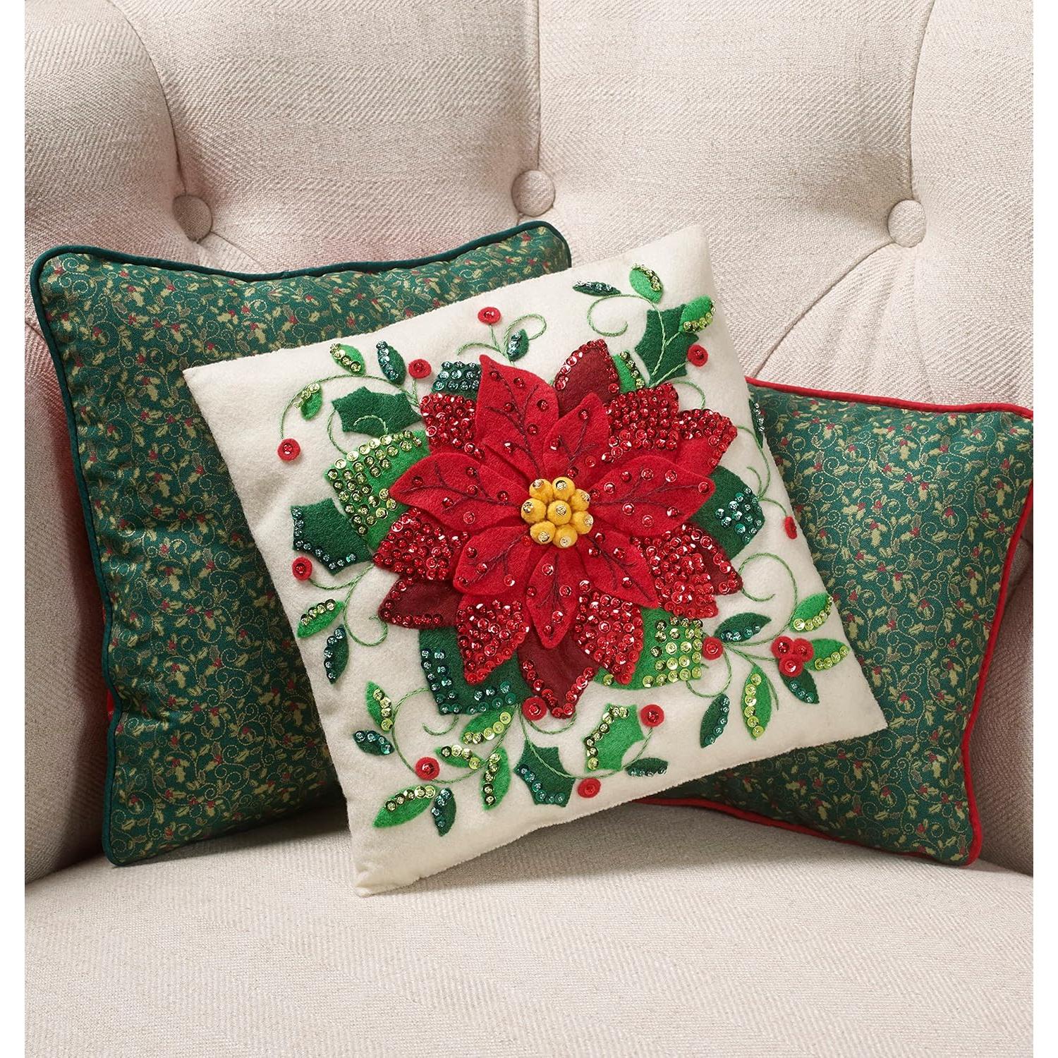 Kit de Bordado Cojín Navidad Bucilla Poinsettia 25.4x25.4cm