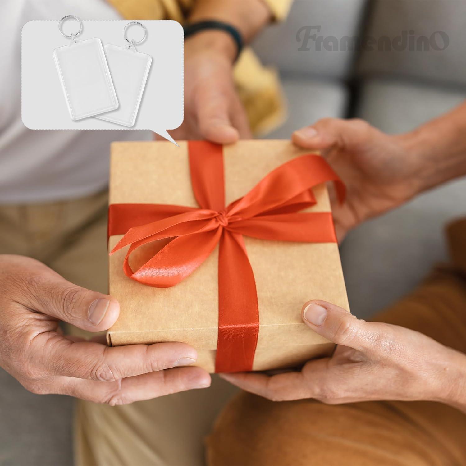 Paquete de 24 Llaveros Acrílicos Framendino 5x7.6 cm