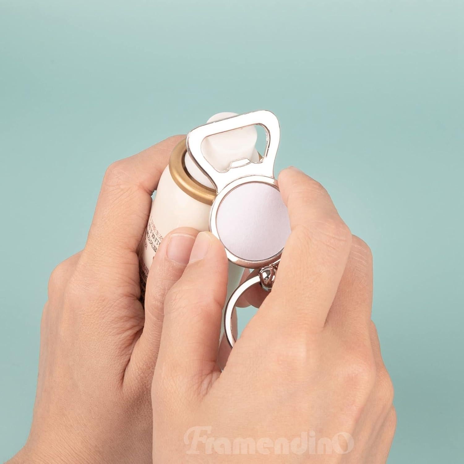 Paquete de 10 Llaveros Abrebotellas Blancos Framendino 8 cm