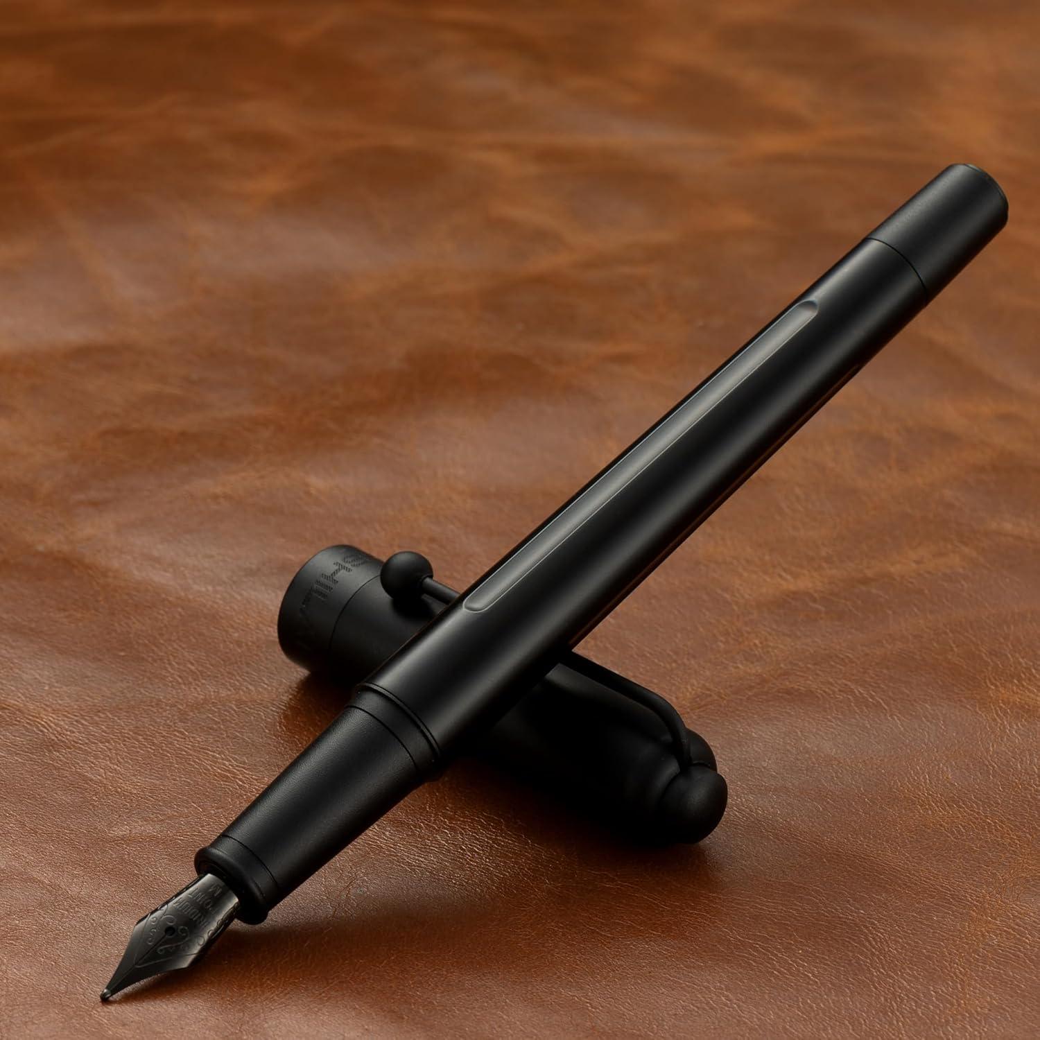 Conjunto de Pluma Fuente HUASHILAI Negro Mate con Tinta y Estuche