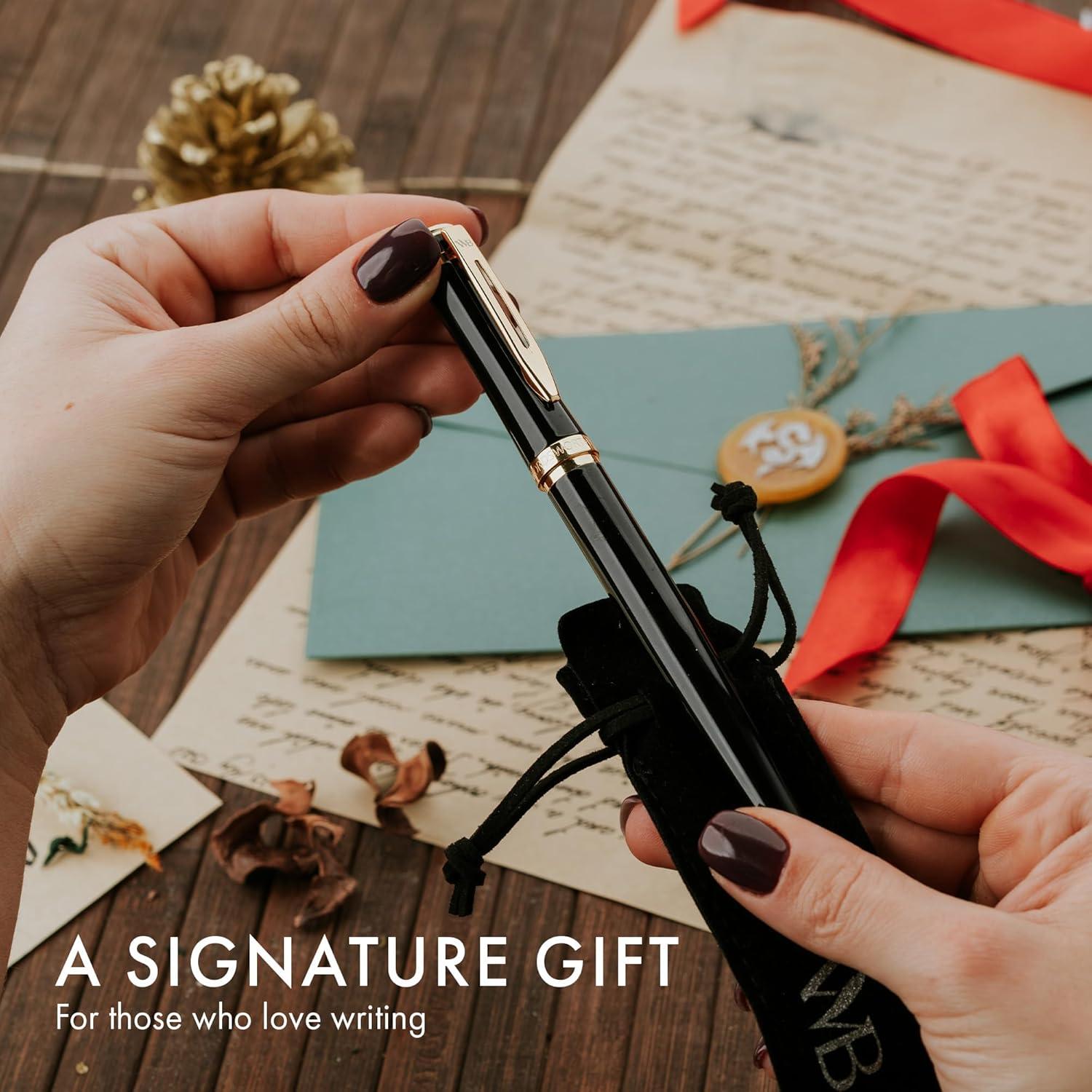 Pluma Fuente Wordsworth & Black, Punta Media 18K, Negro Dorado