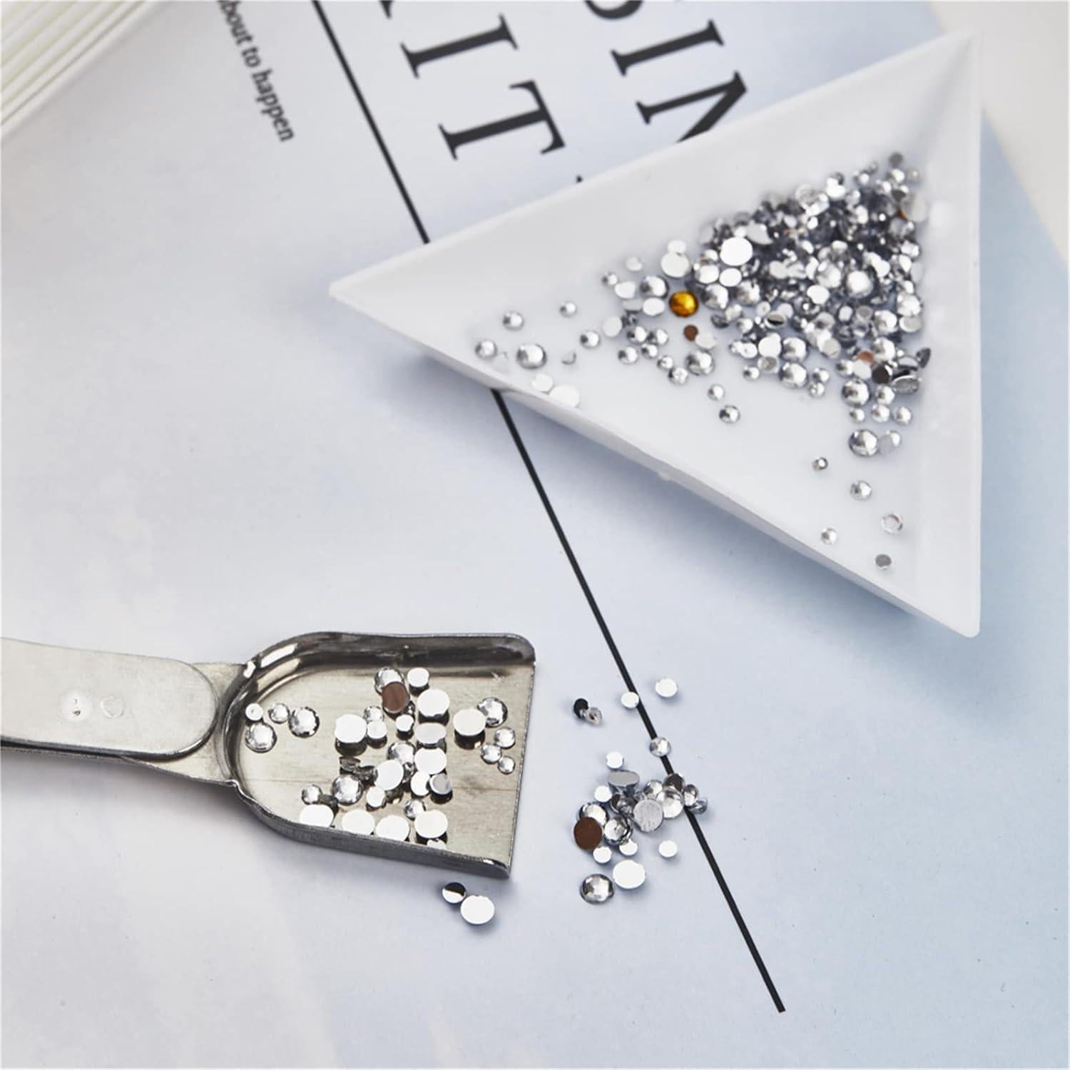 10 Bandejas Clasificadoras Triangulares Blancas + Pinzas Plateadas