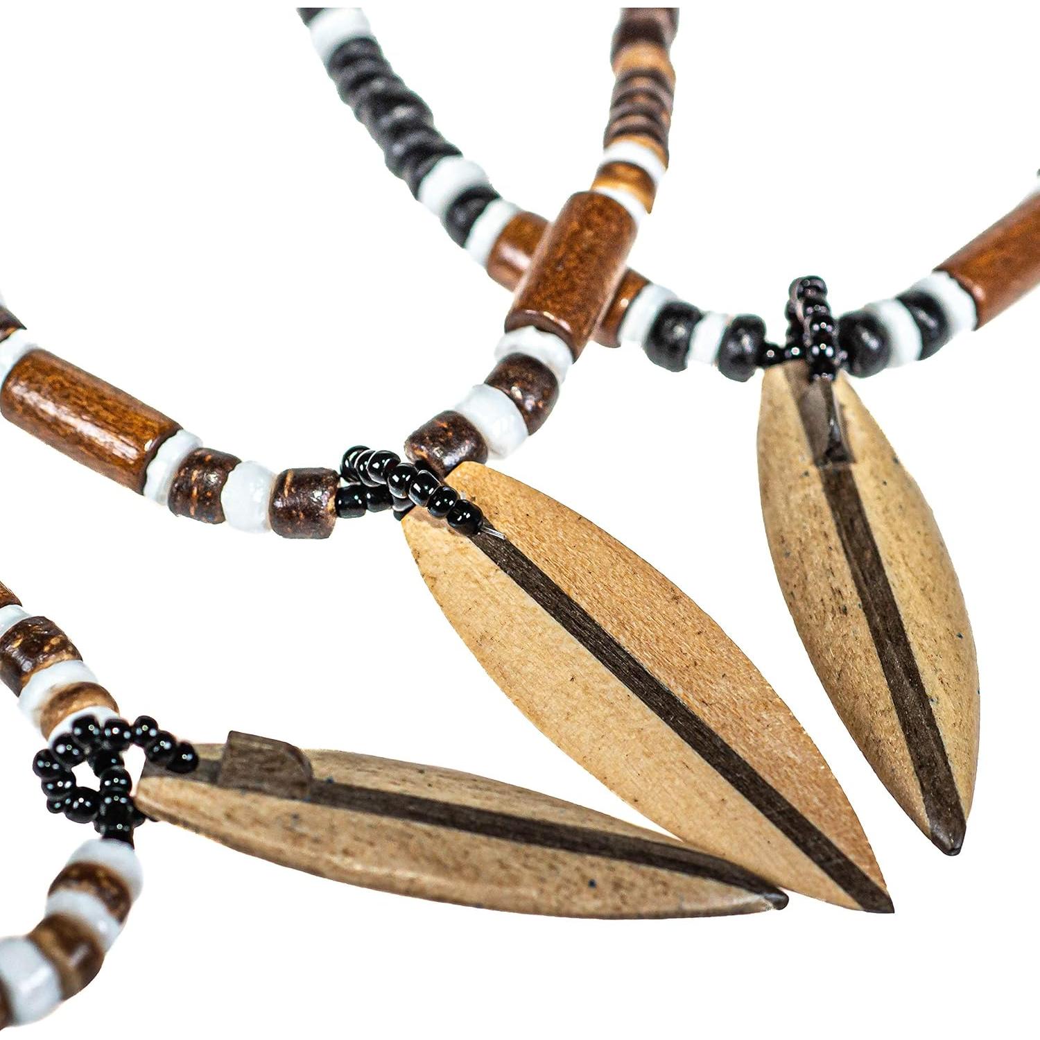 Collar de cuentas de cáscara de coco BlueRica con tabla de surf