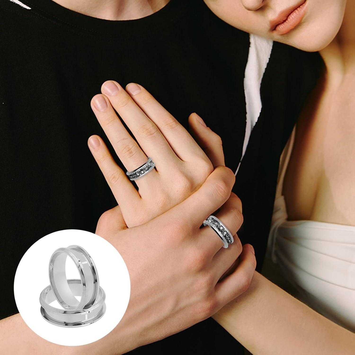 Anillos de Acero Inoxidable Oubaka 18pcs 6 Tamaños 8mm Ancho