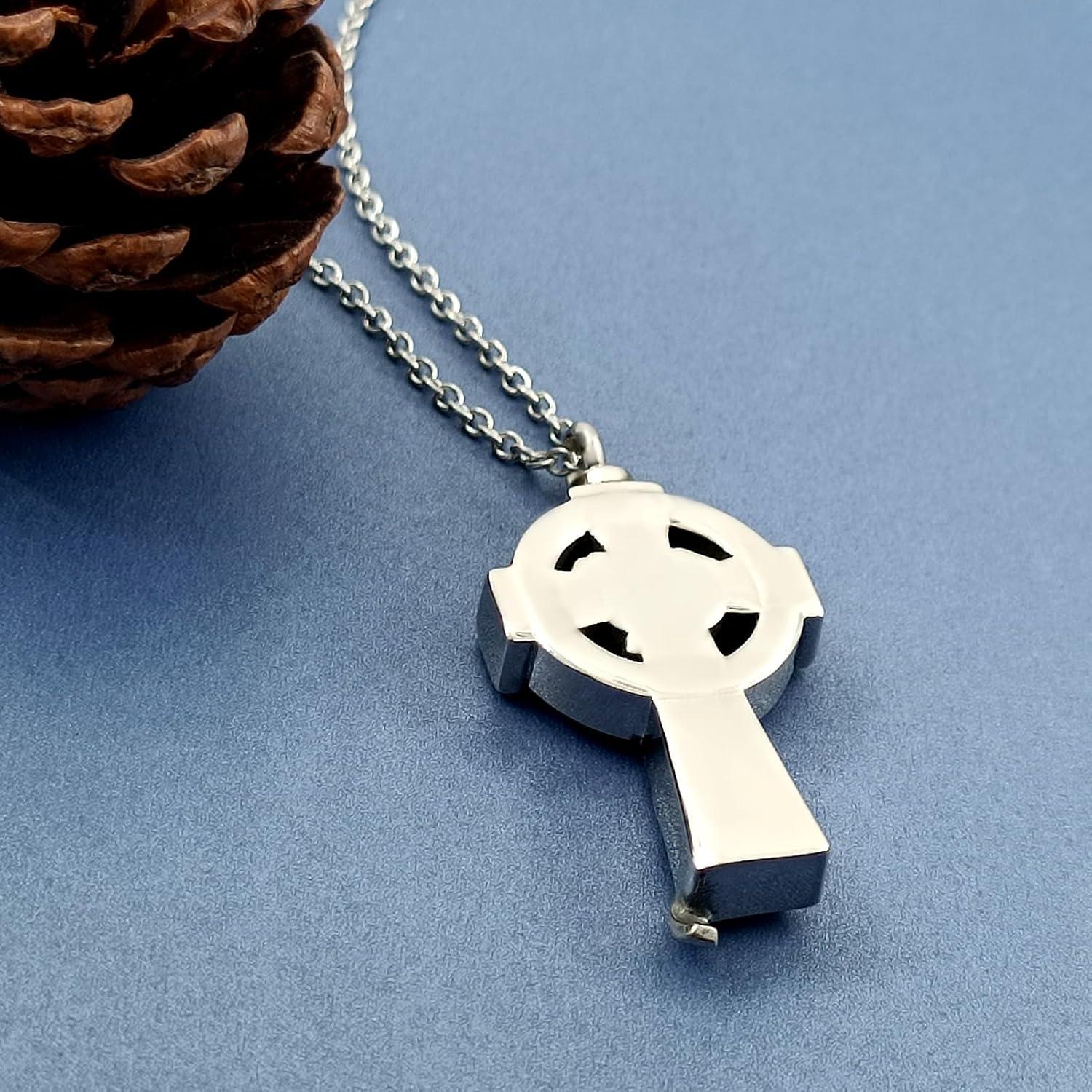 Collar Urna Cruz Celta Acero Inoxidable para Cenizas 50.8 cm