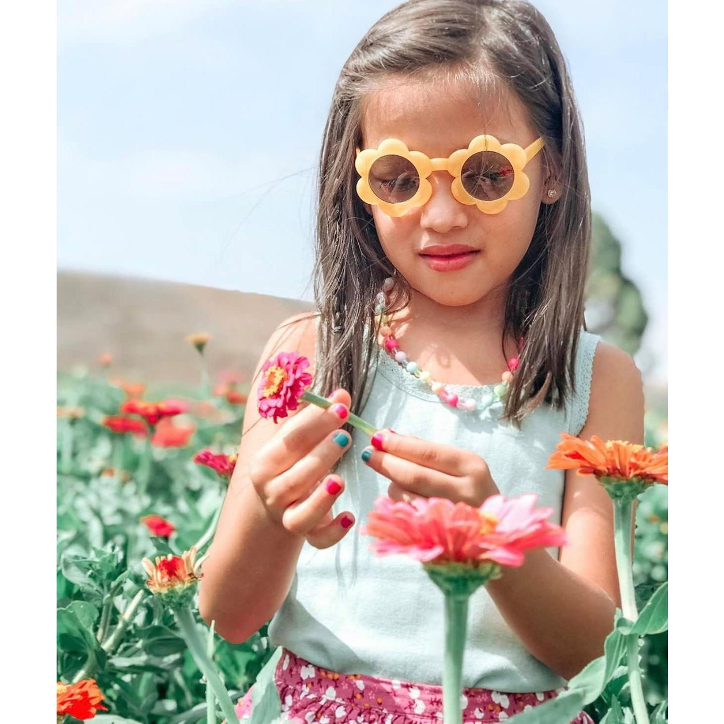 Gafas de sol redondas ShadyVEU para niñas con marco de flores