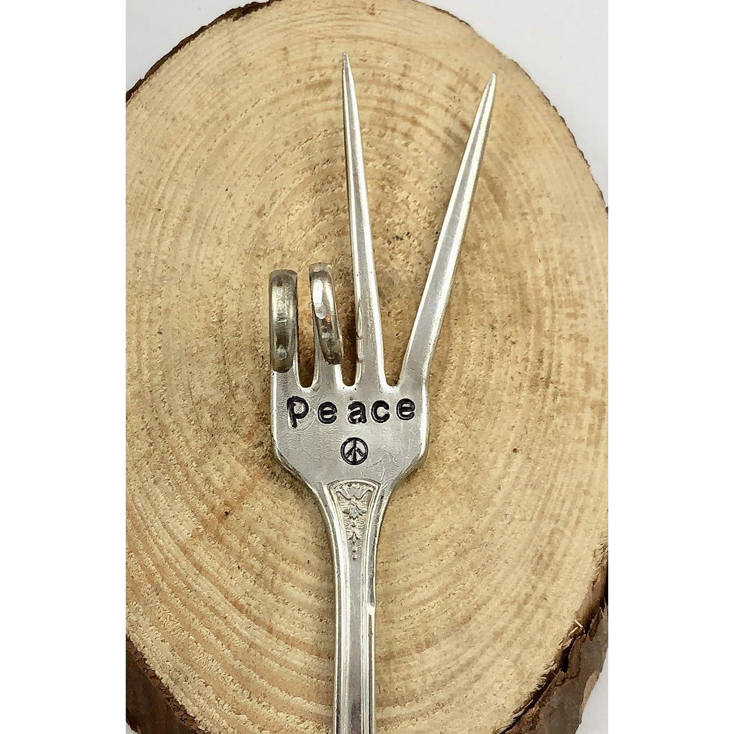 Marcador de Plantas Hecho a Mano - Tenedor Reciclado con Signo de Paz