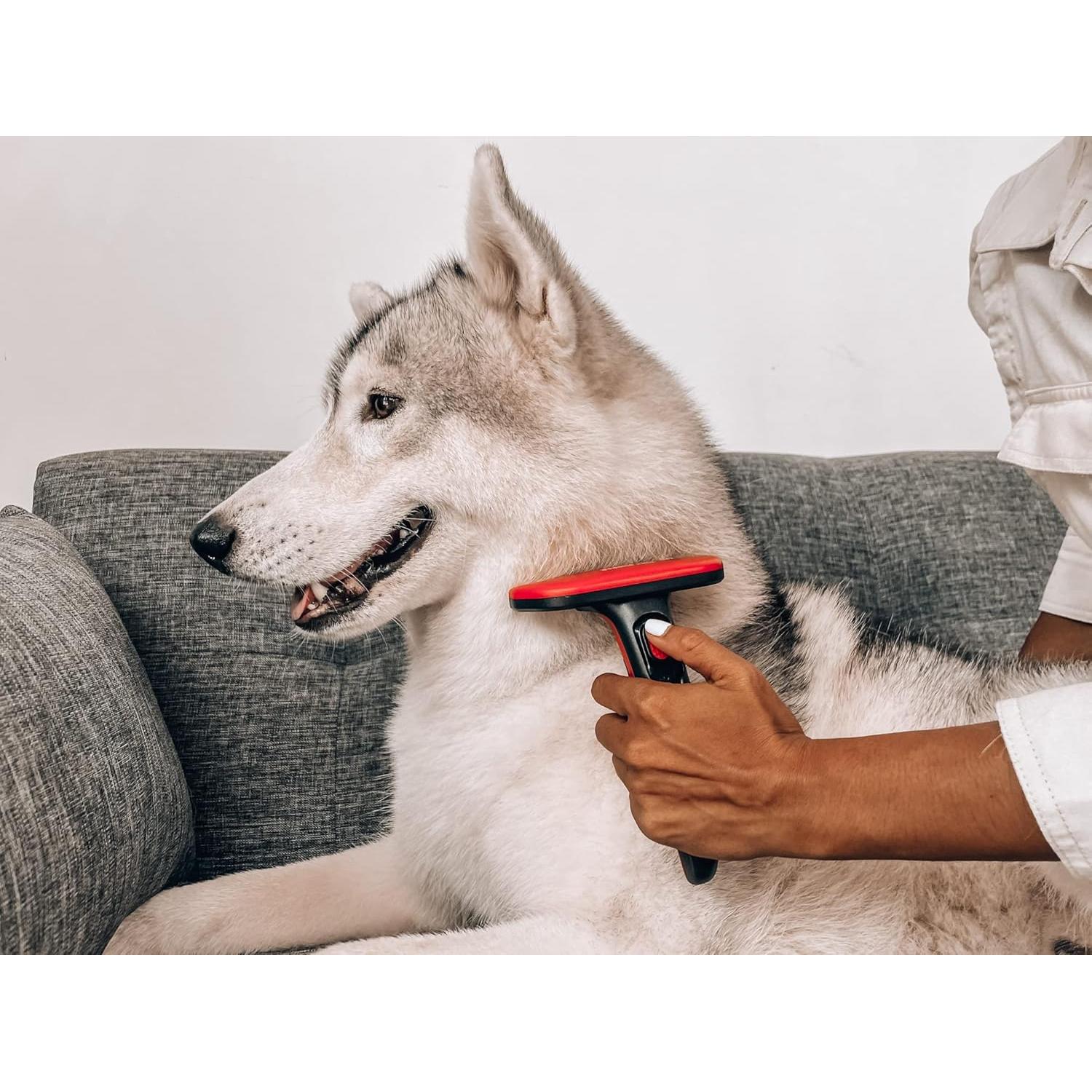 Cepillo Deshedding Tuff Pupper para Perros y Gatos 16.5cm