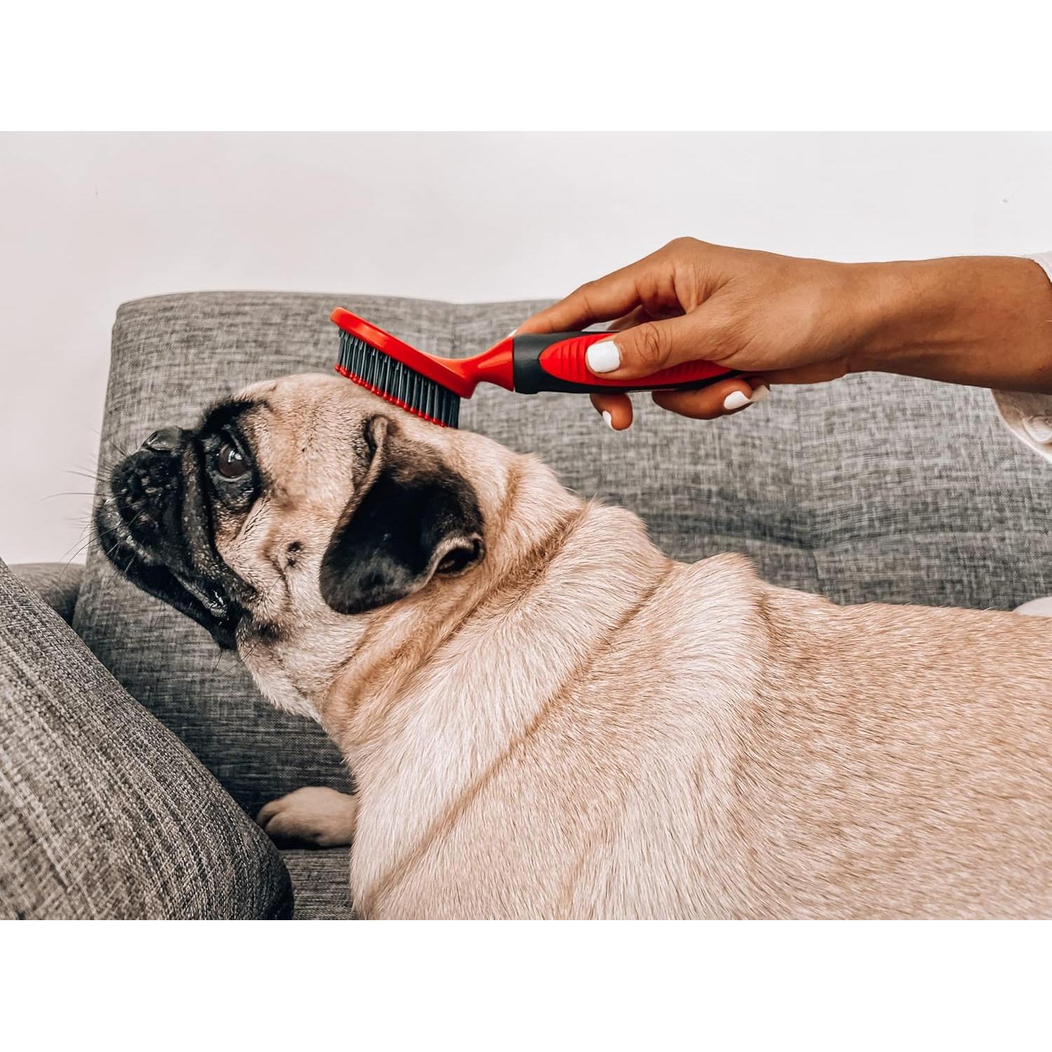 Cepillo Suave Redondo Tuff Pupper para Perros y Gatos 24.8x12.9cm