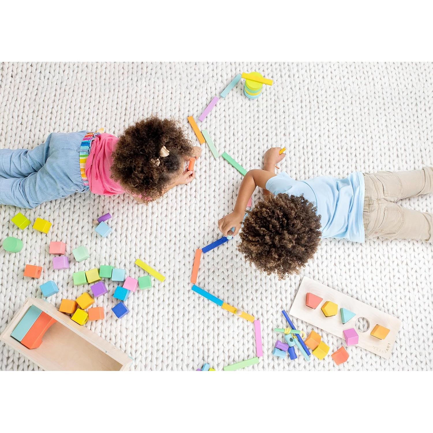 Conjunto de Bloques Lovevery de Madera Sólida - 70 Piezas, 18 Colores, 20+ Actividades, 18 meses a 5 años