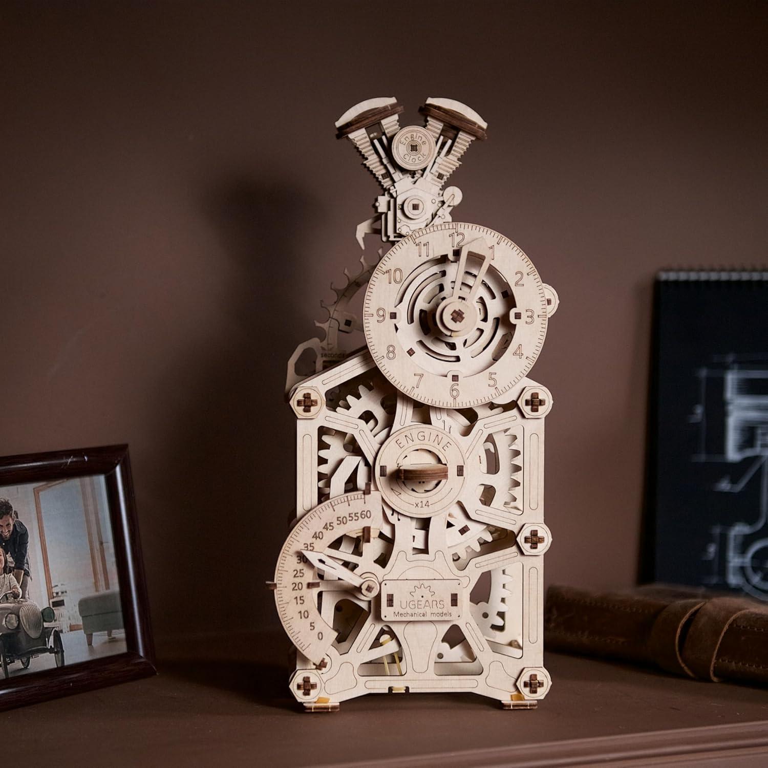 Reloj de Motor UGEARS 3D Puzzle Mecánico de Madera