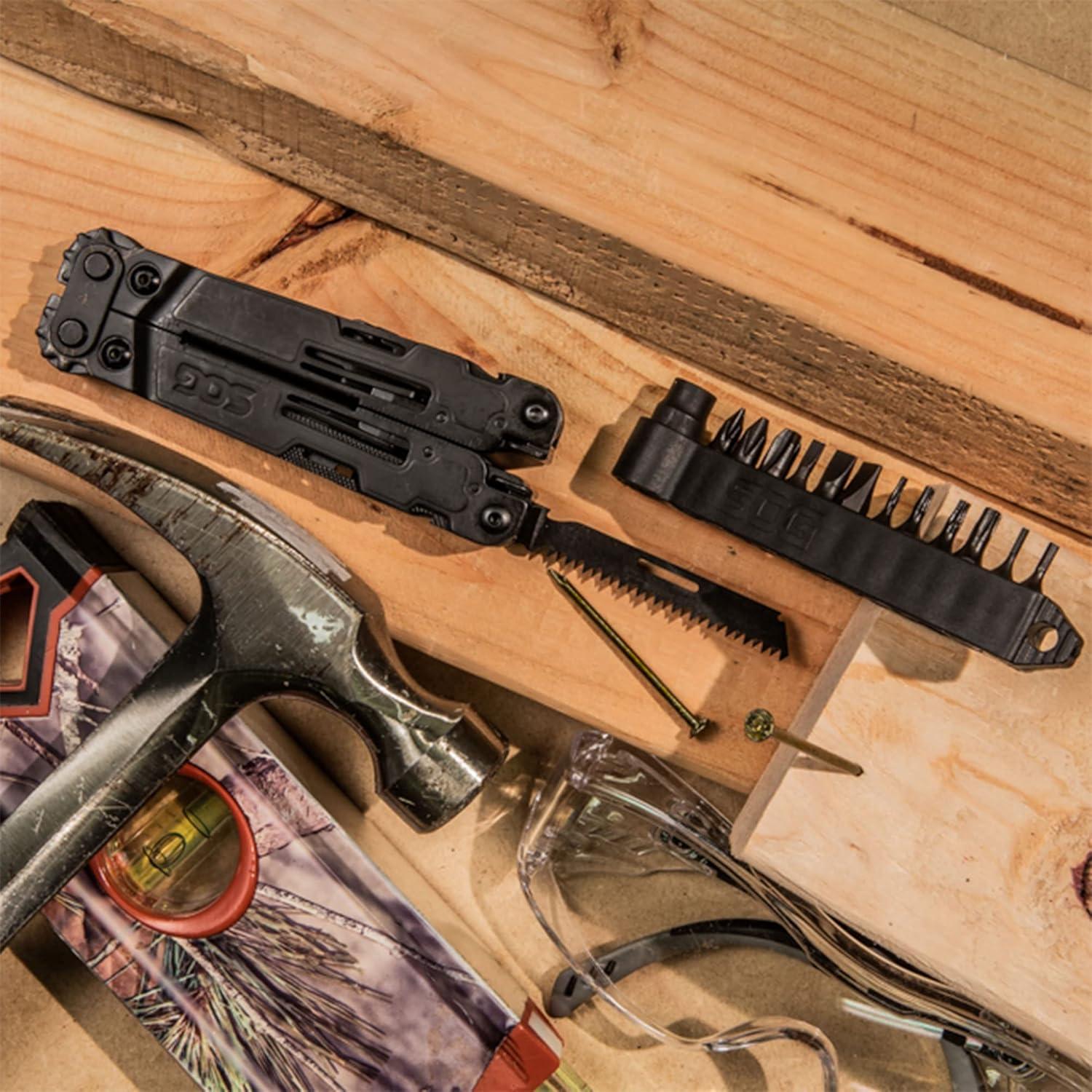 Multi-Herramienta SOG PowerAccess Deluxe 21 Funciones Acero