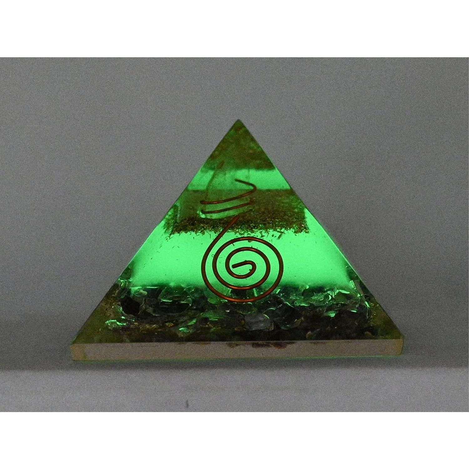 Pirámide de Orgón Sodalita Brillante 7x7x7 cm - Protección EMF