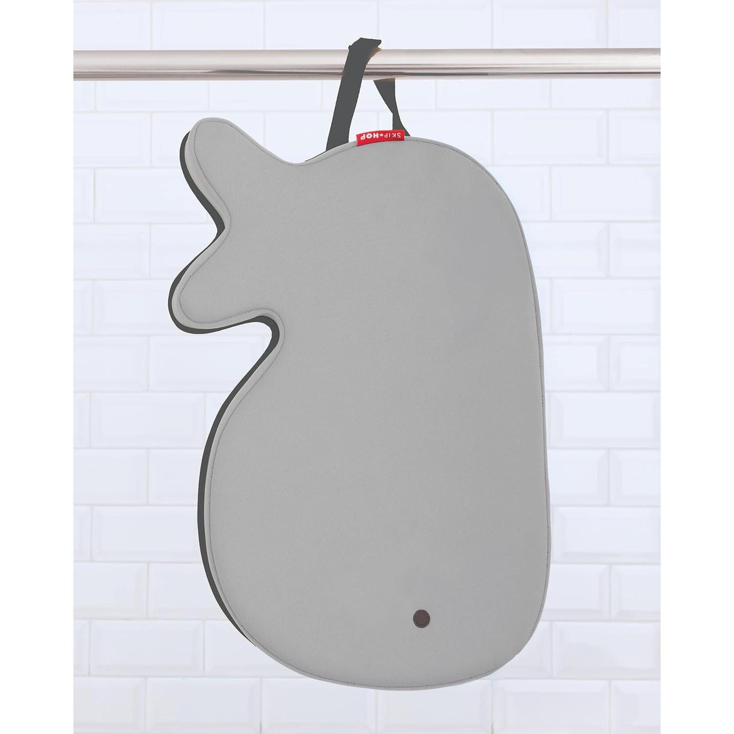 Skip Hop Moby Almohadilla de Baño y Cubierta de Grifo Gris