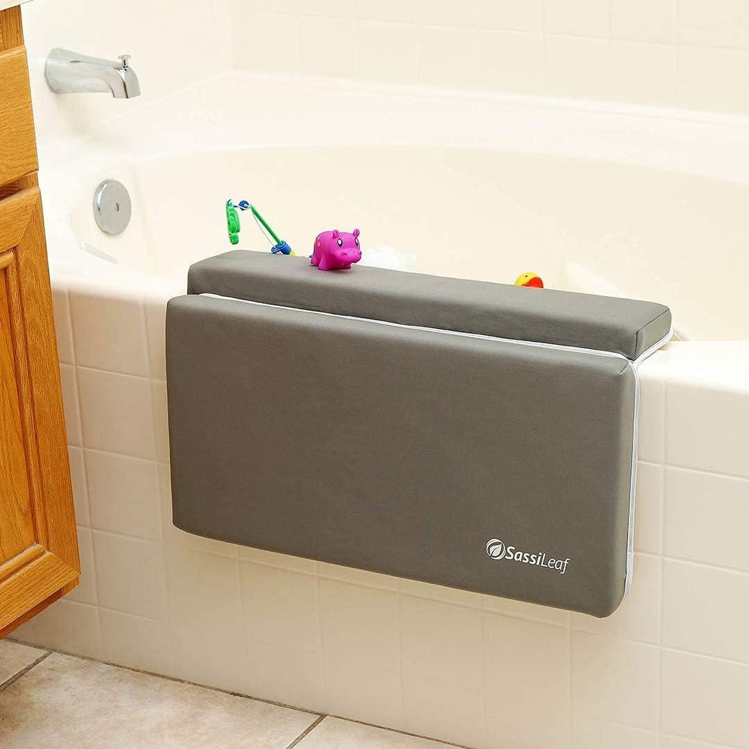 Almohadilla para Baño SassiLeaf Gris Humo Antideslizante 55.88 cm