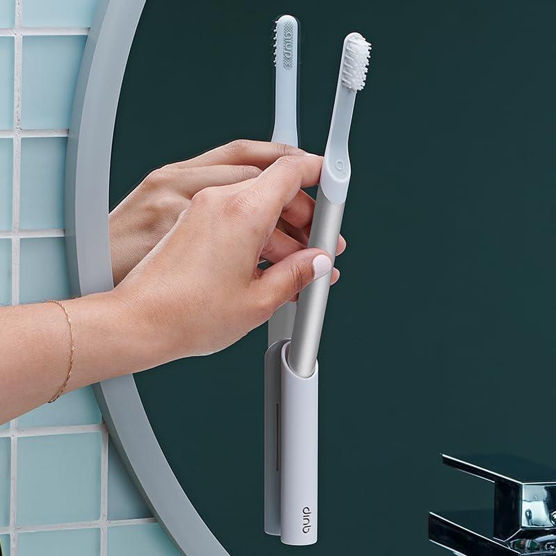 Cepillo de dientes eléctrico Quip plata con temporizador y cabezal extra