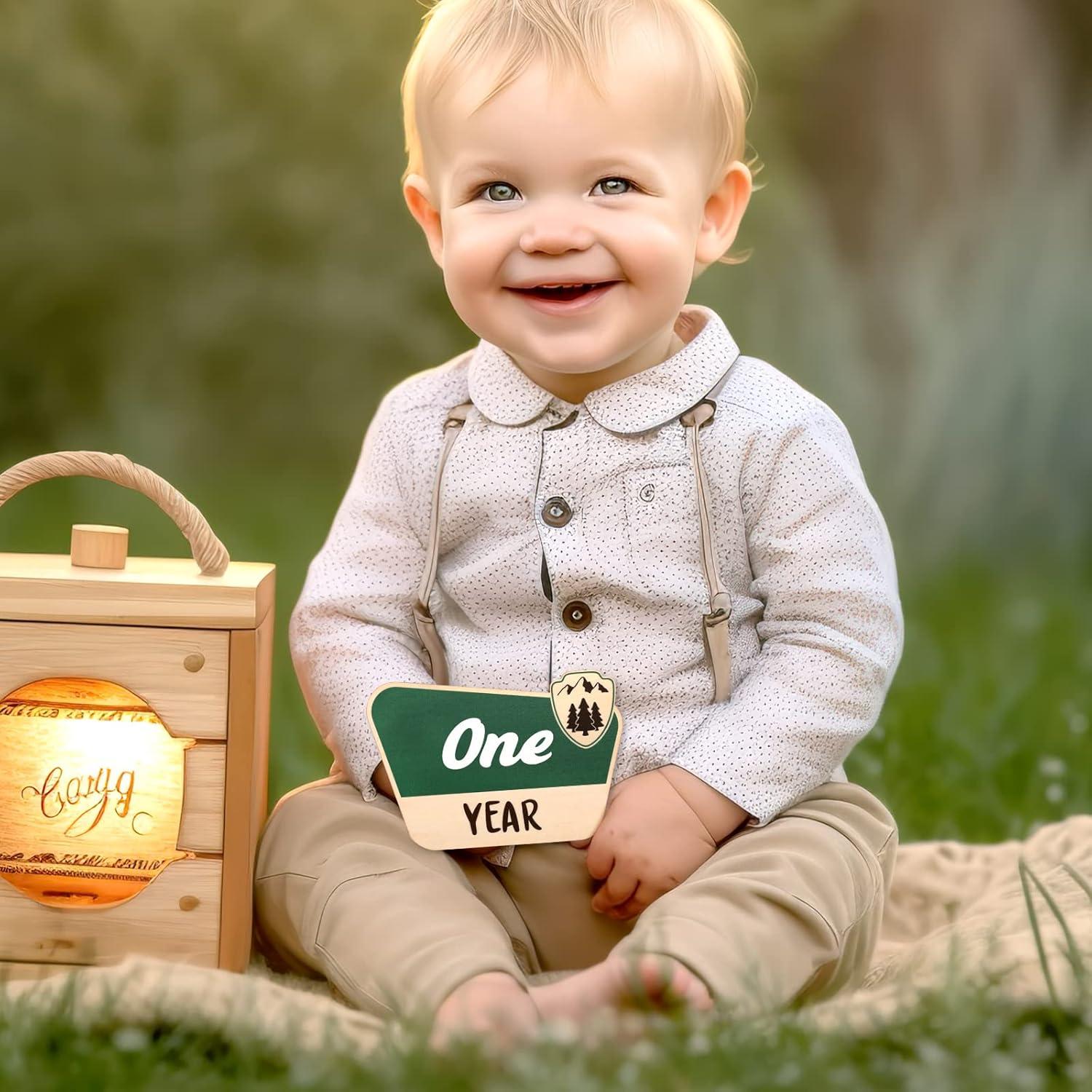 Tarjetas de Hitos Mensuales para Bebés Huray Rayho - 12 Pcs Madera