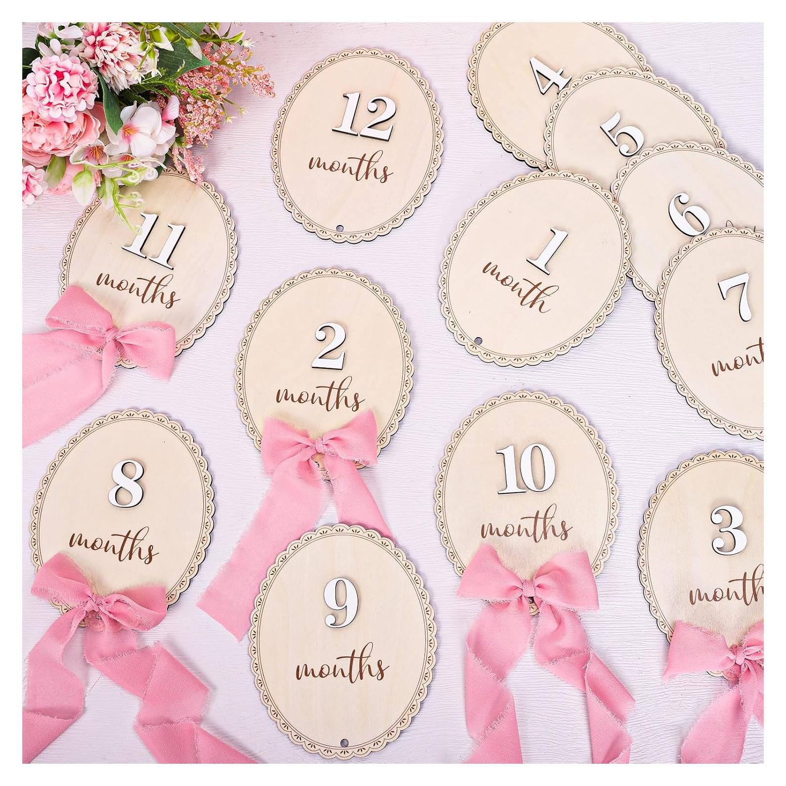 12 Tarjetas Mensuales de Hitos para Bebés de Madera con Lazo Rosa