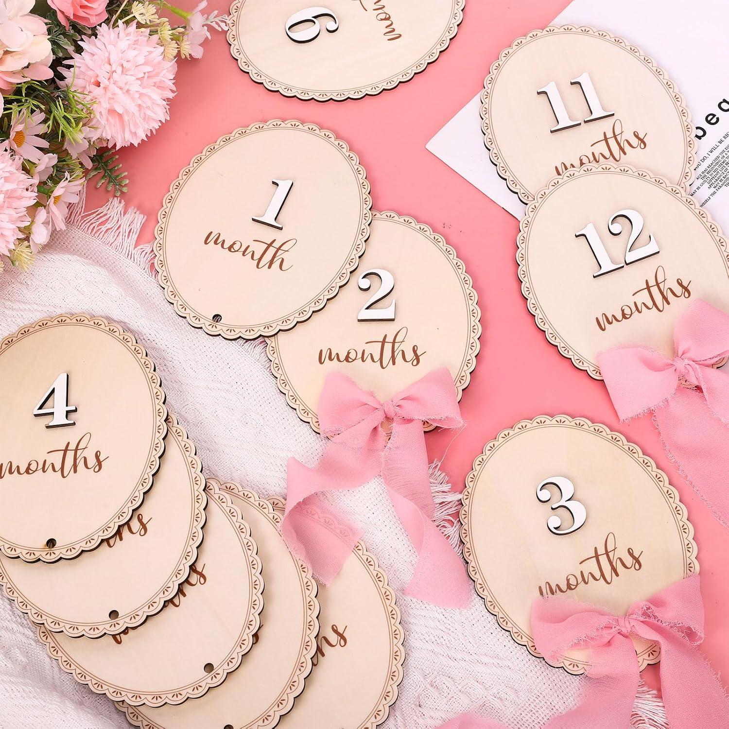 12 Tarjetas Mensuales de Hitos para Bebés de Madera con Lazo Rosa