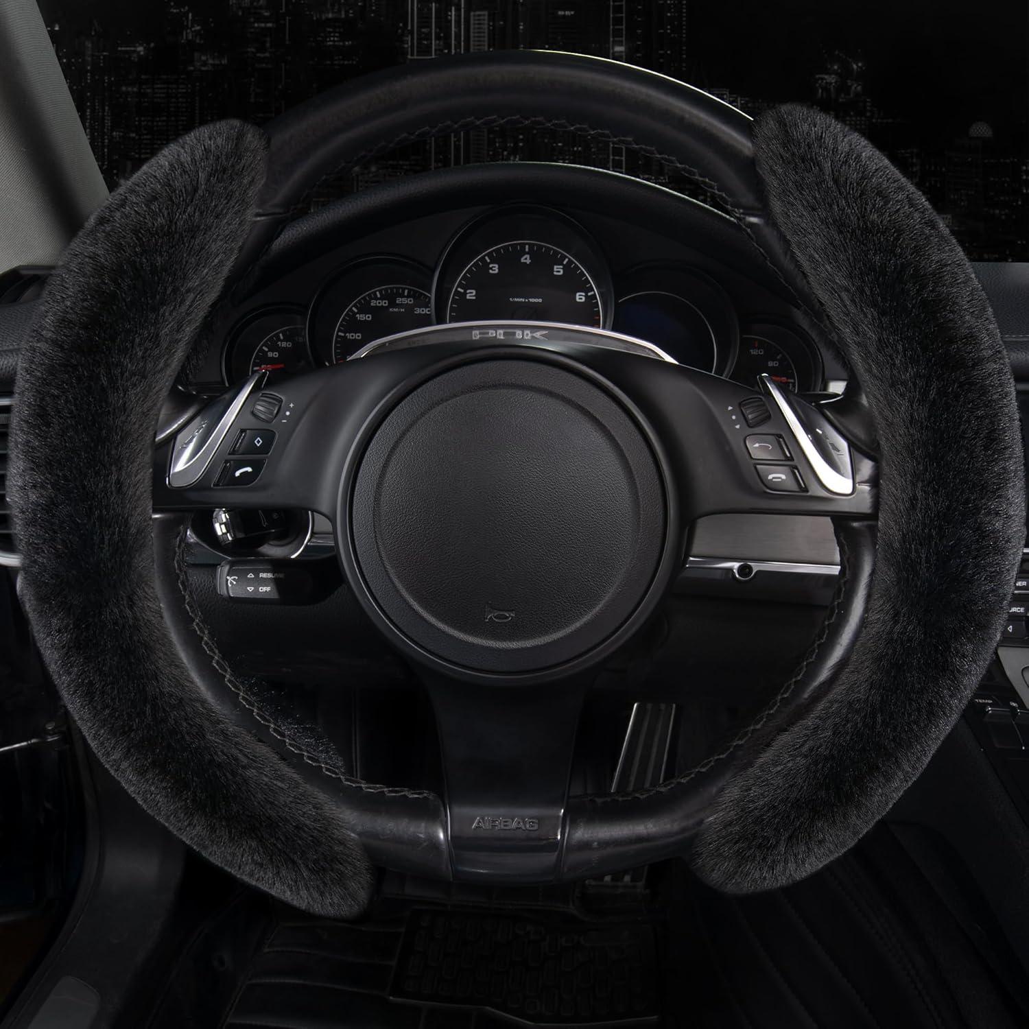 Cubierta de Volante de Peluche CAR PASS Universal 38-40 cm