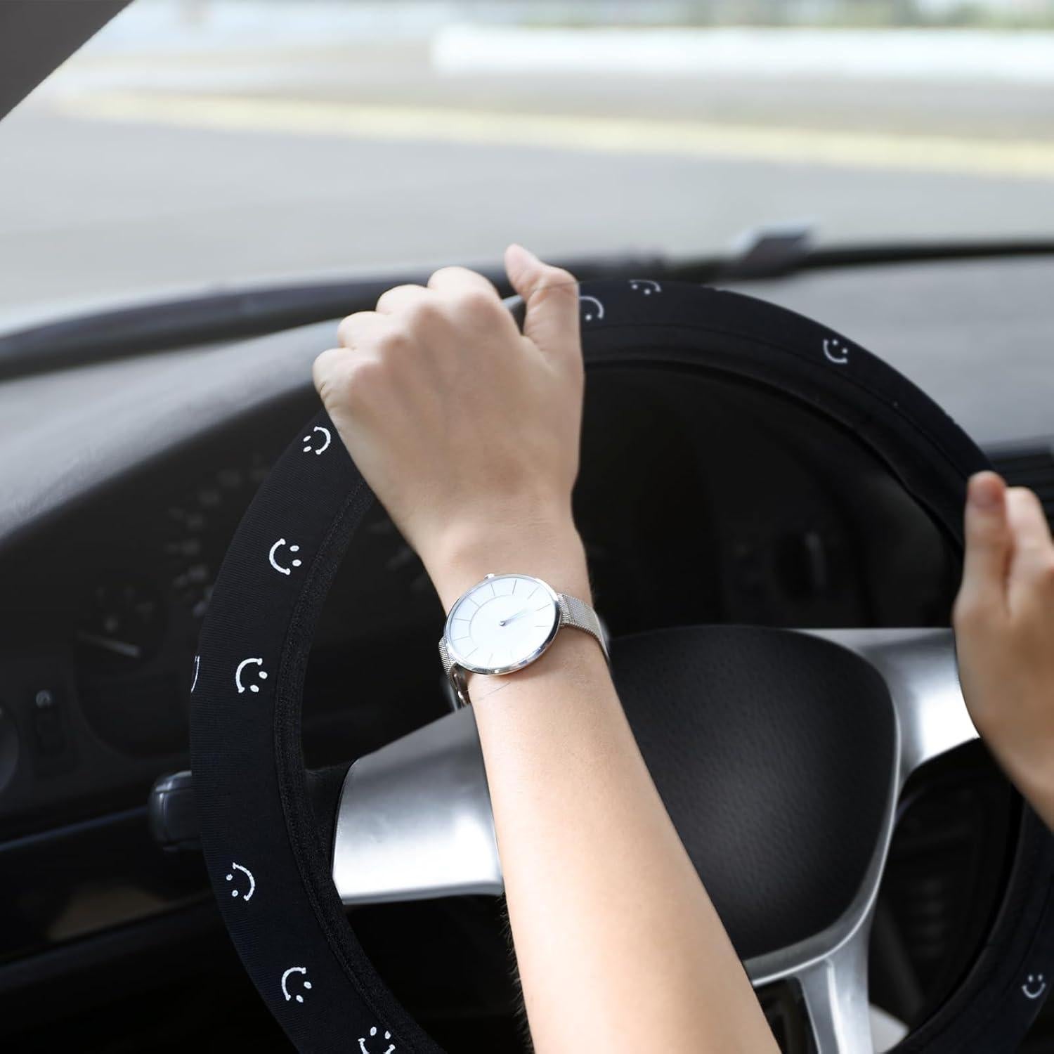 Funda de Volante SAADIAUTO Negra Universal 14.5-15 Pulgadas