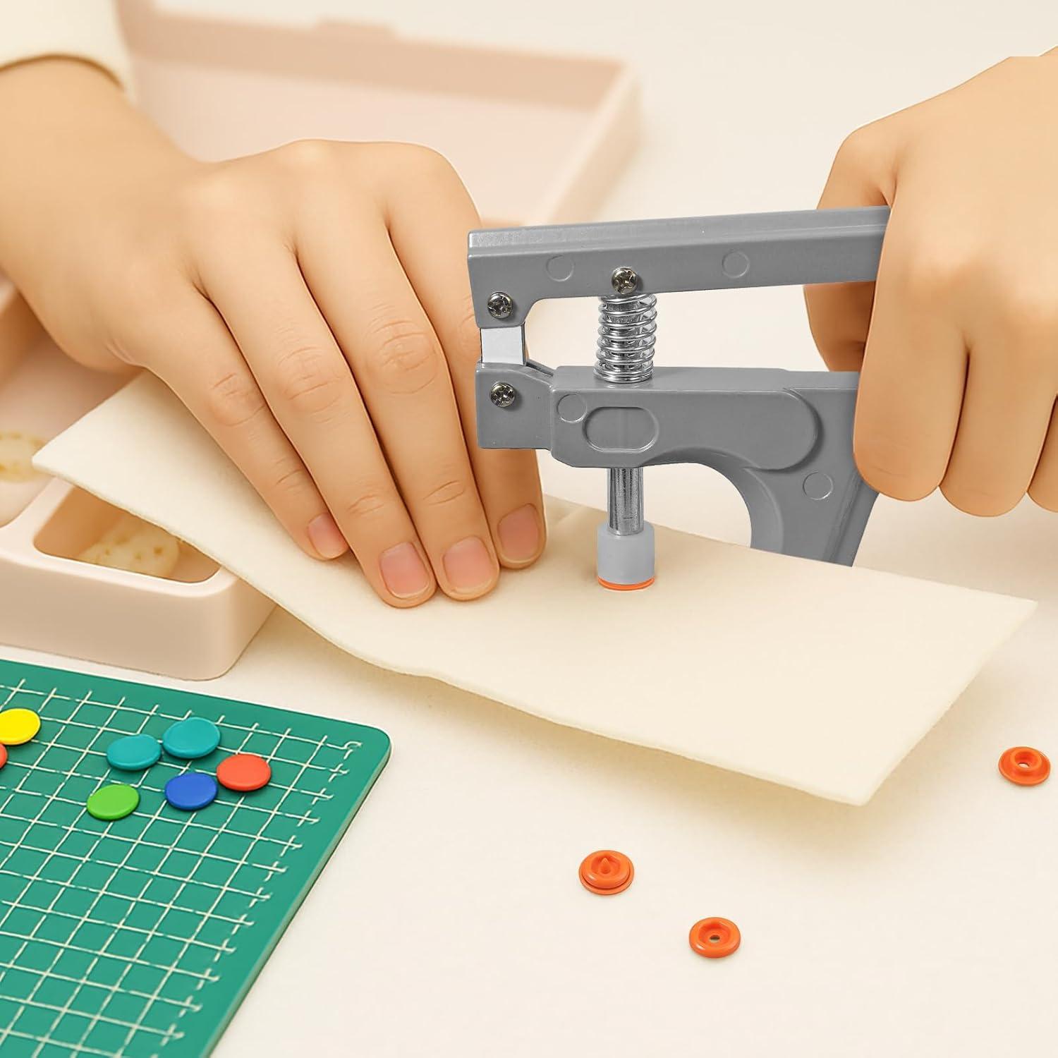 Kit de Botones a Presión Tanice 408 Piezas 24 Colores T5