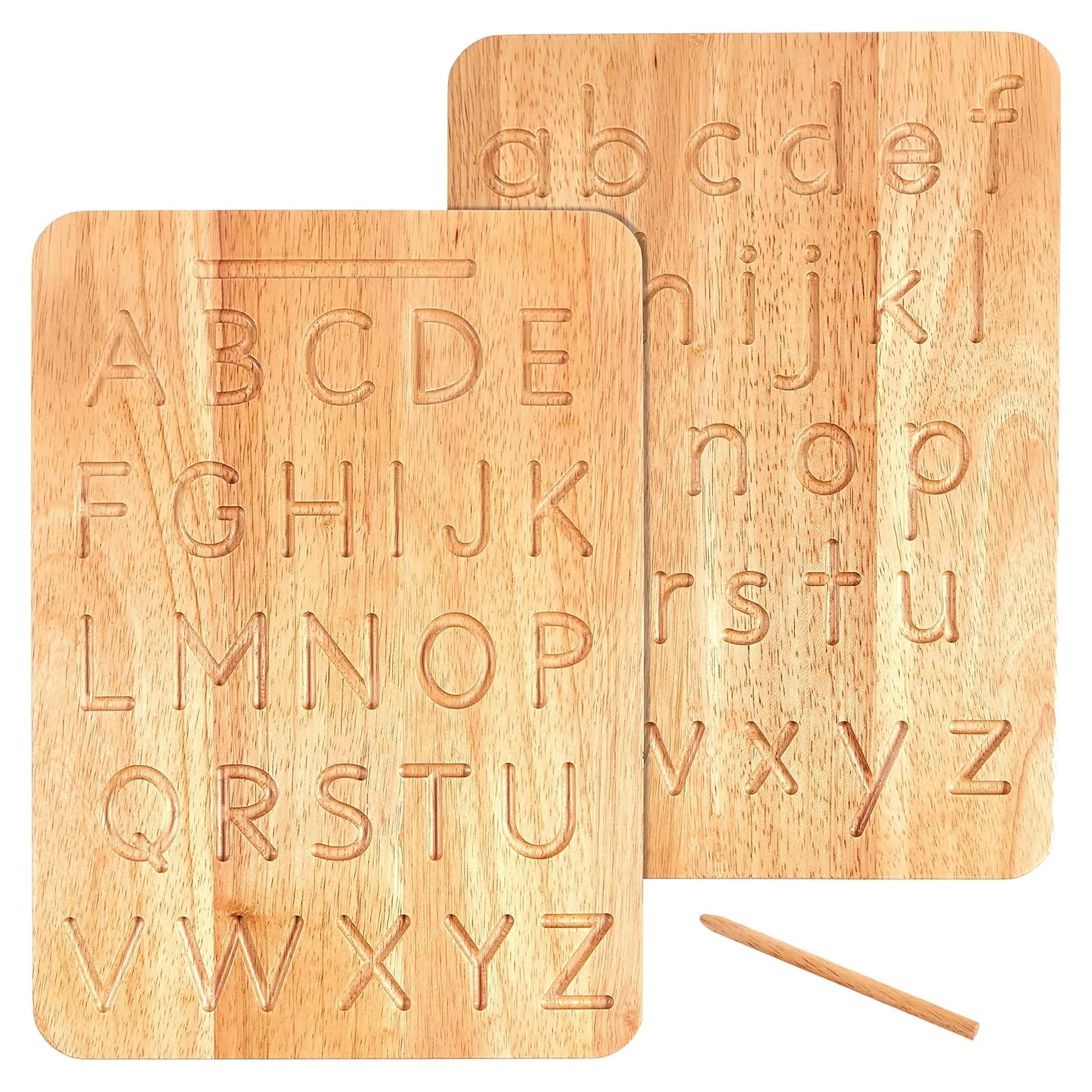 Tablero de Trazado de Letras de Madera Montessori y Yo - 35.56x24.61cm