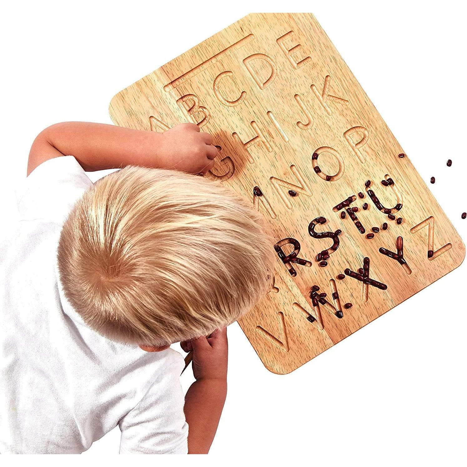 Tablero de Trazado de Letras de Madera Montessori y Yo - 35.56x24.61cm