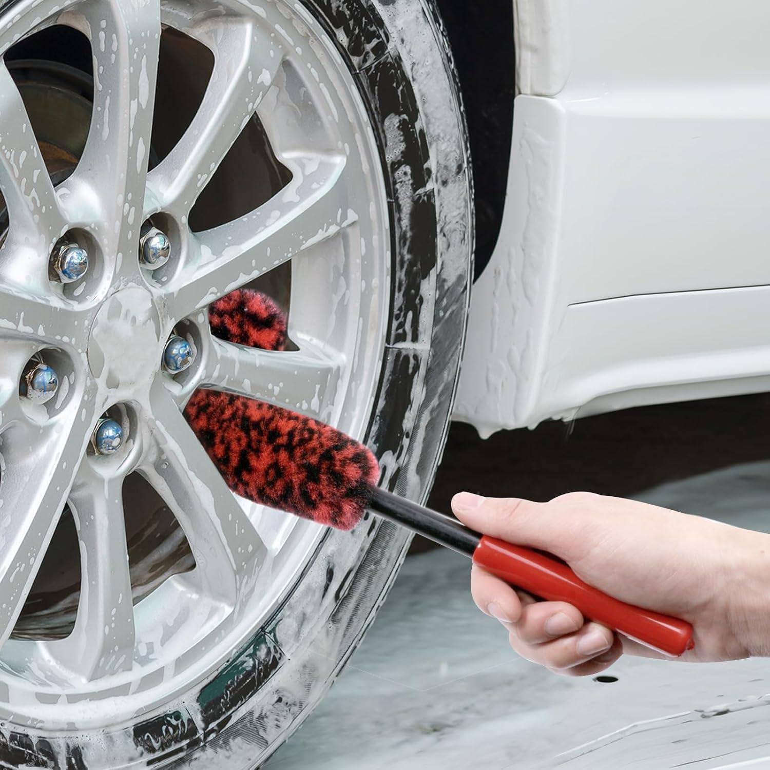 Kit Cepillo Aplicador Brillo Neumáticos UNIMEIX Grande 9.14cm