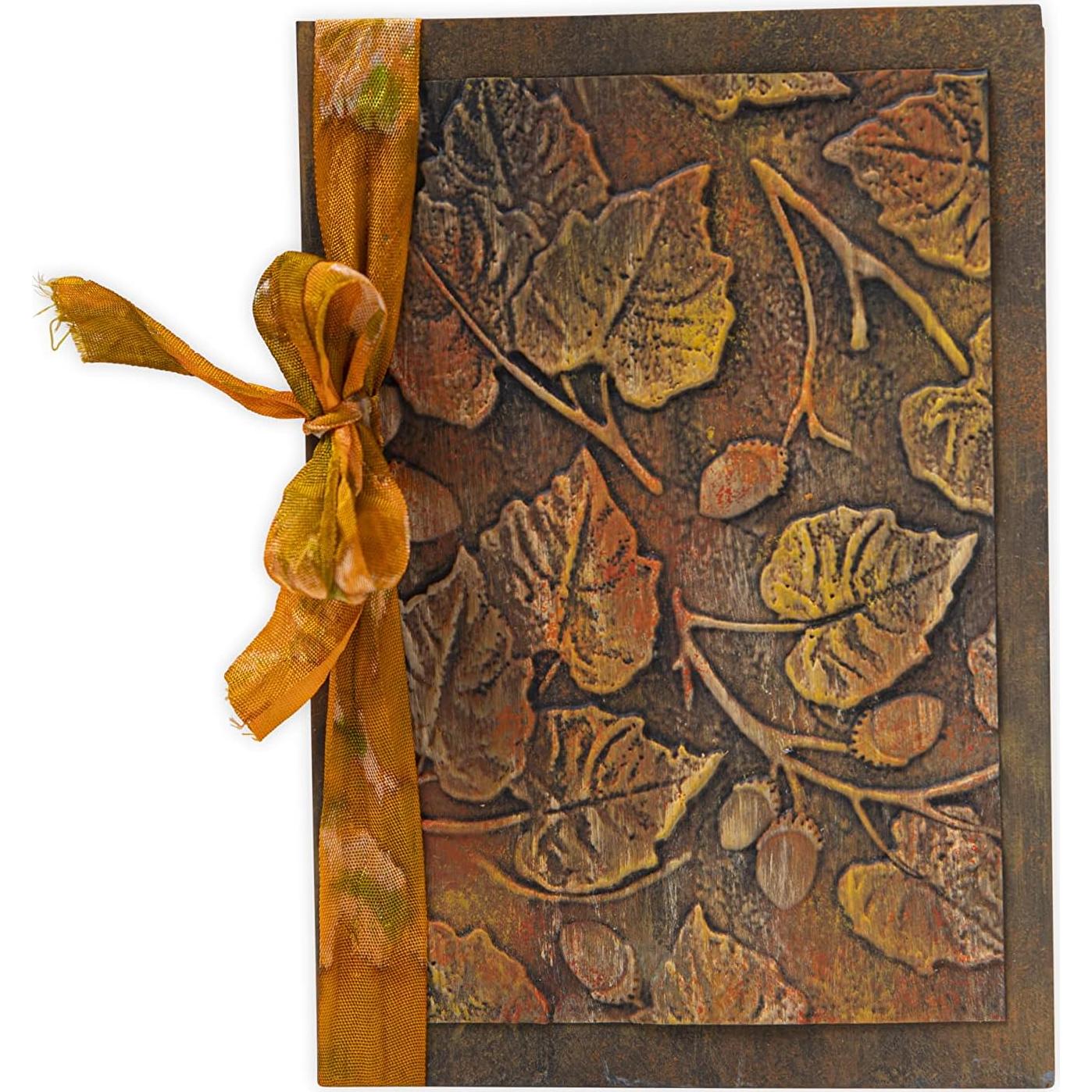 Carpeta de Embossing 3D Sizzix Tim Holtz Bellotas 16.3x11.7cm