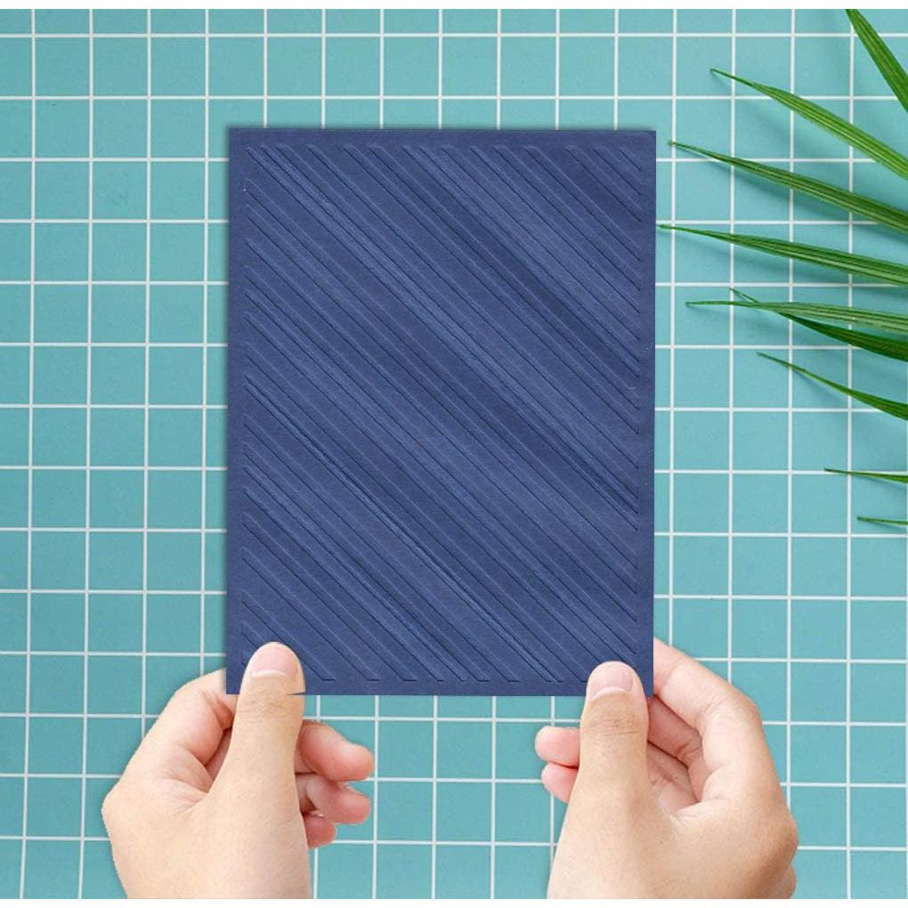 Carpeta de Embossing ALIBBON Rayas Diagonales 14.48x10.16cm