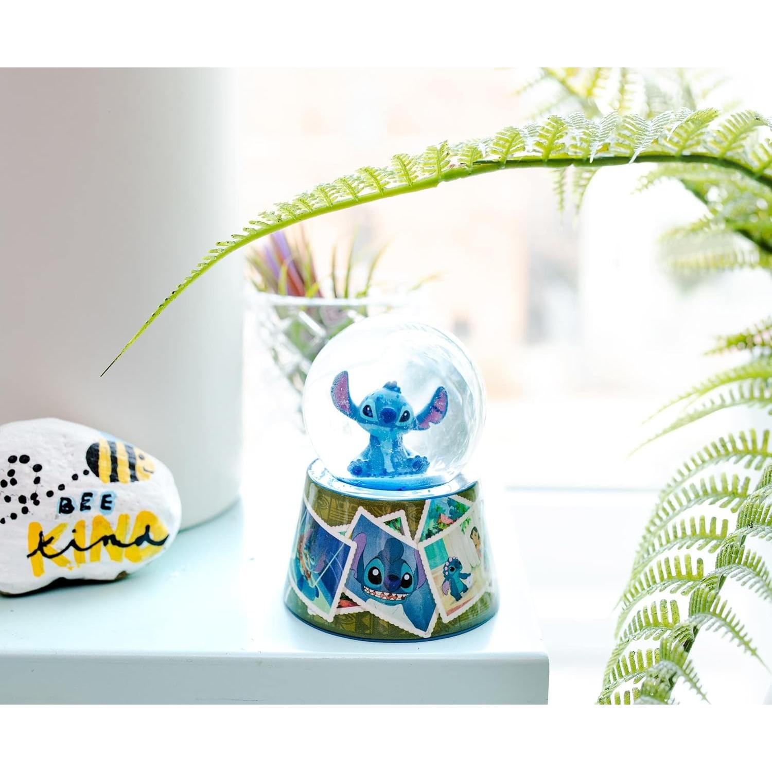 Mini Globo de Nieve Disney Lilo & Stitch Iluminado 7.62cm