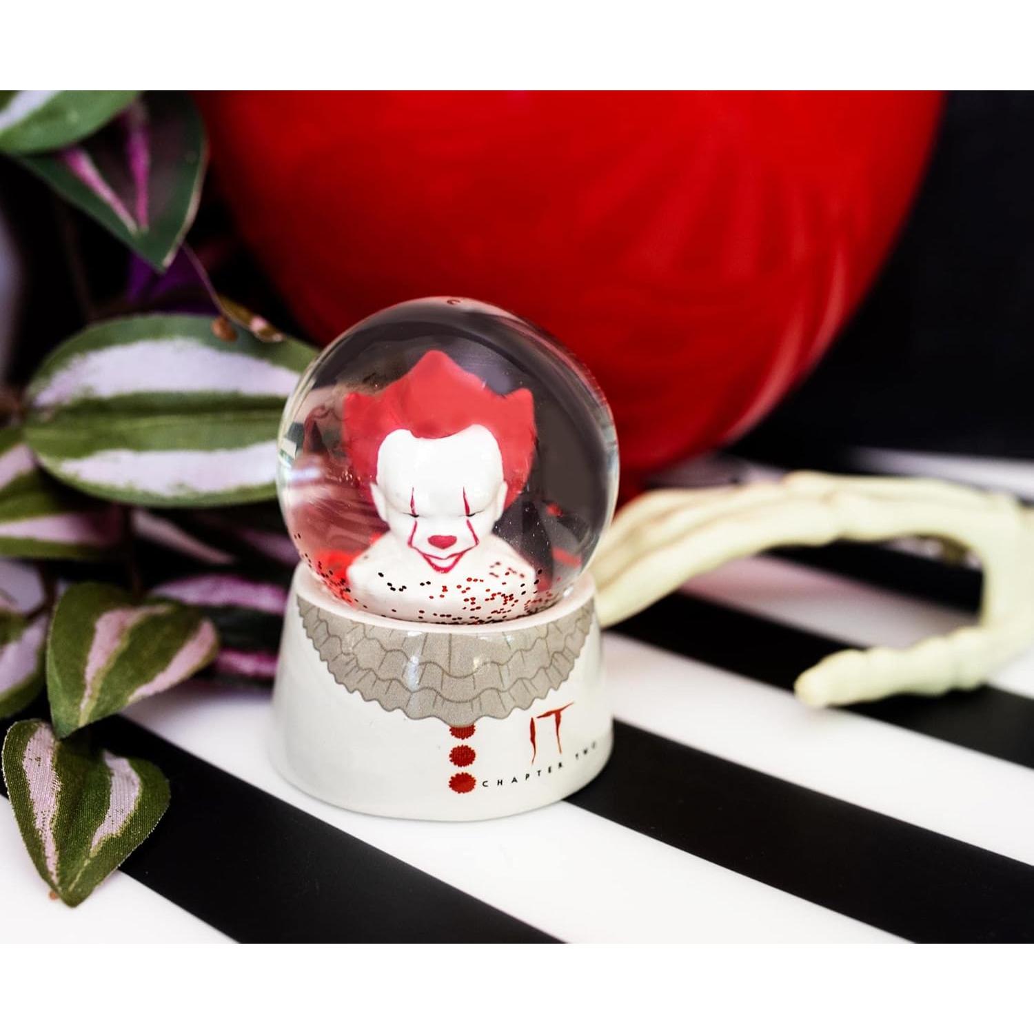 Mini Globo de Nieve Pennywise IT: Capítulo Dos 7.62 cm
