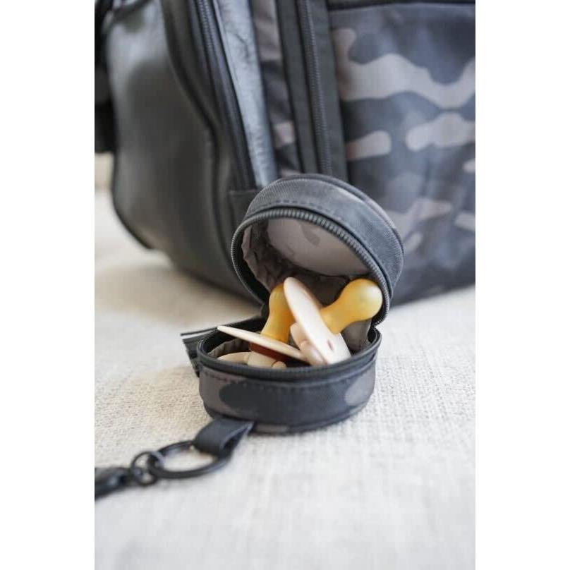 Estuche para Chupete Itzy Ritzy Chelsea + Cole Camo 6.35cm