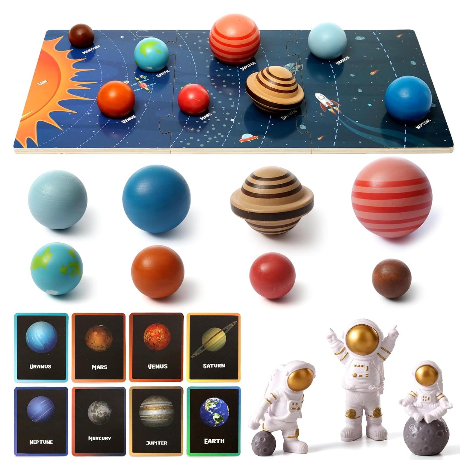 Modelo de Sistema Solar de Madera Htyibfs con Planetas y Astronautas