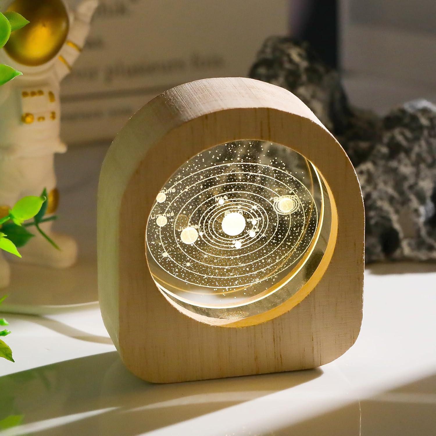 Luz Nocturna 3D de Madera Sistema Solar Ornalrist 7.5x8.5cm