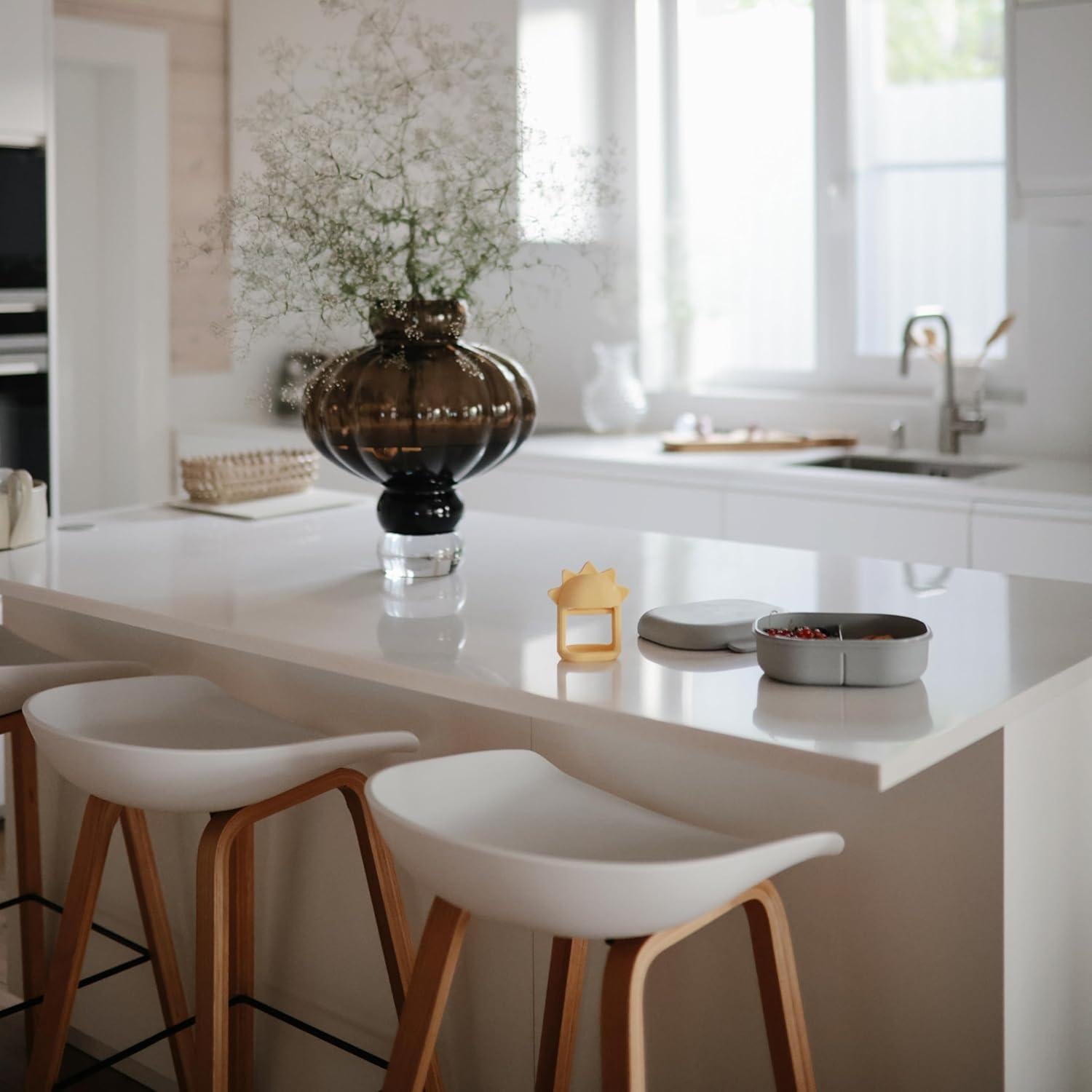 Mordedor de Silicona Mushie No-Drop Sun para Bebés