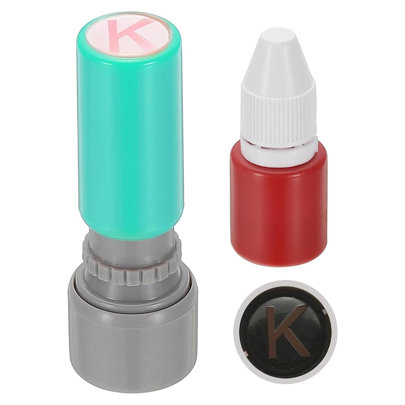 Sello de Letras PATIKIL Letra K con Tinta Roja y Carcasa Verde