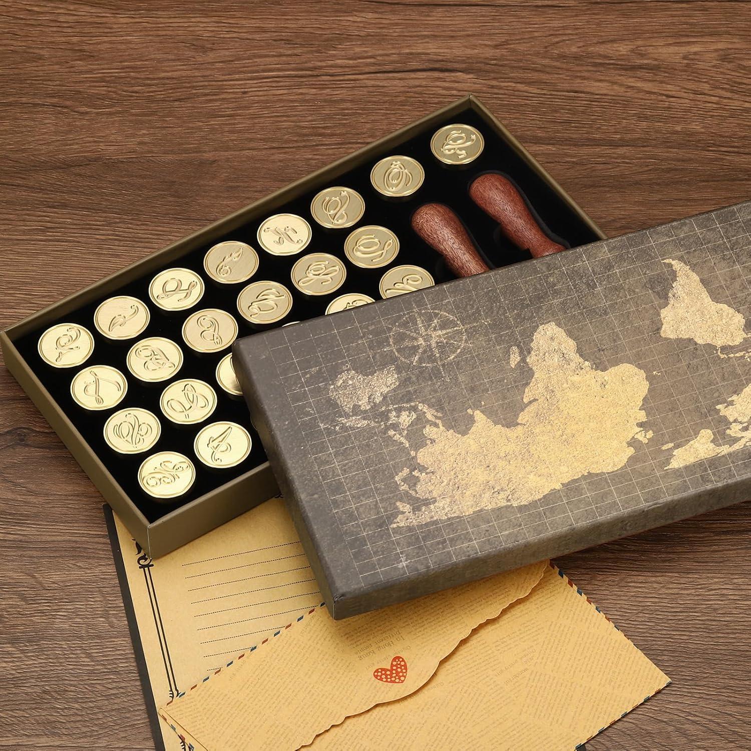Kit de Sello de Cera PATIKIL Alfabeto 26 Letras con Mangos de Madera