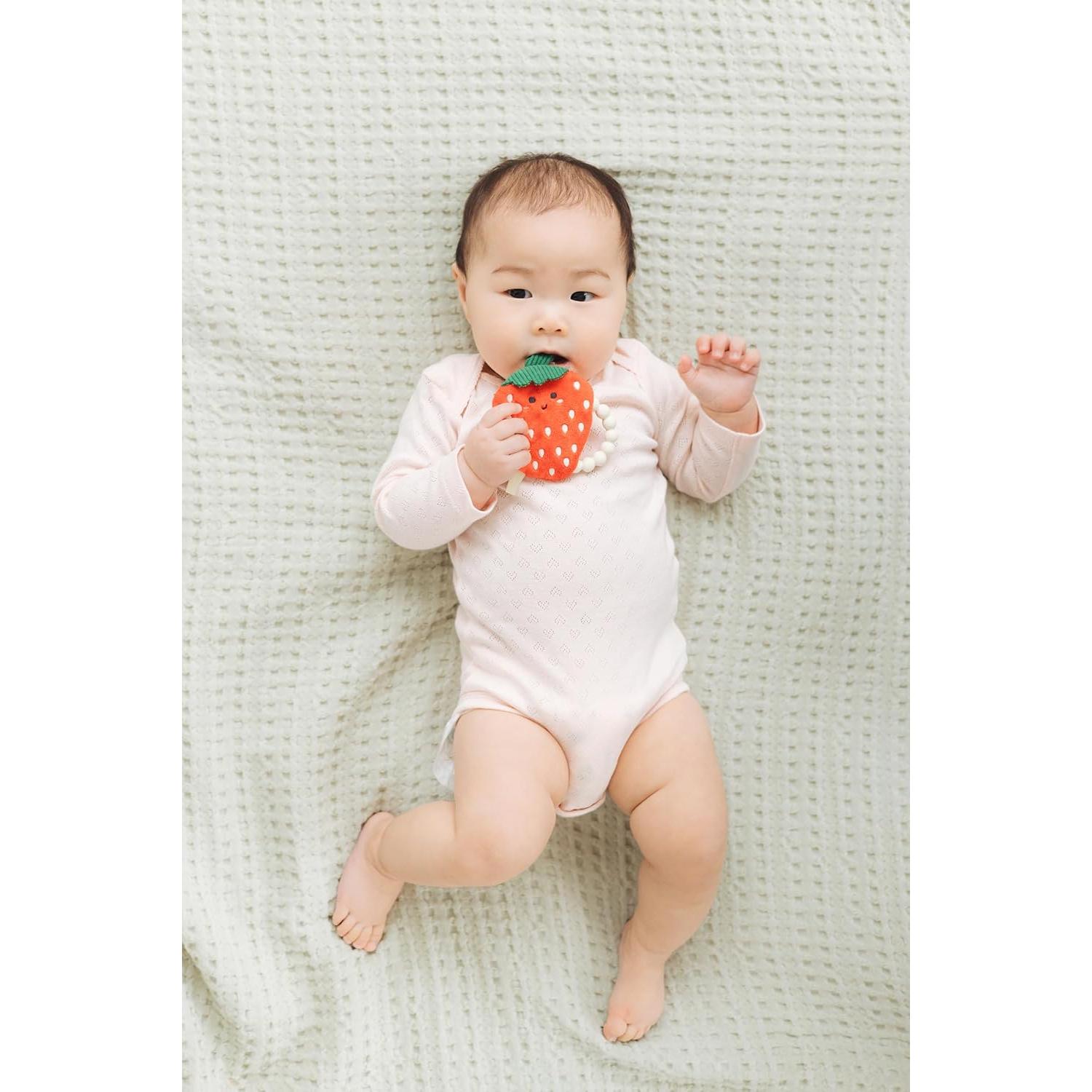 Mordedor de Fresa Crinkle Pearhead para Bebés 0m+, Silicona BPA Free